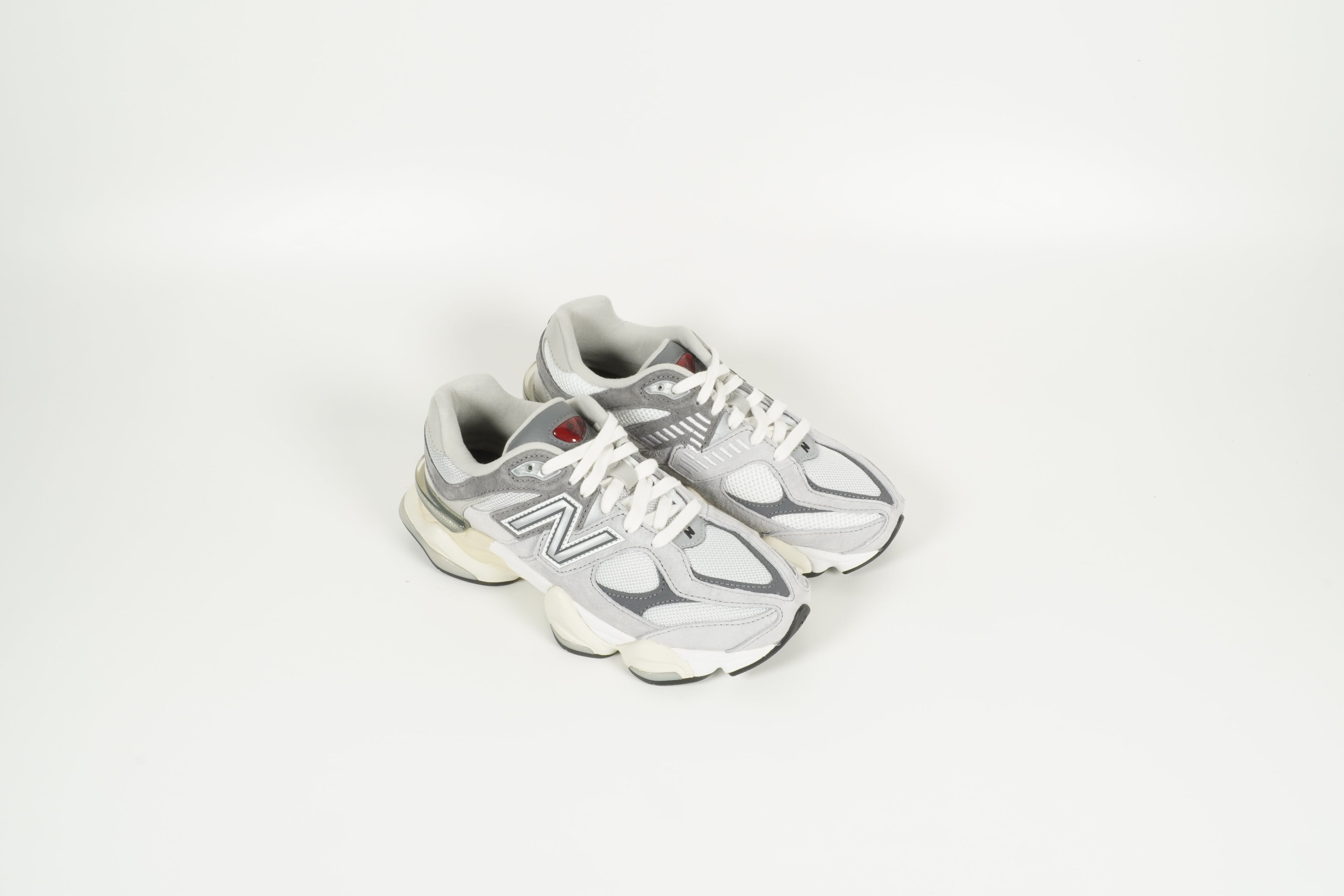Sneaker 9060 Grau
