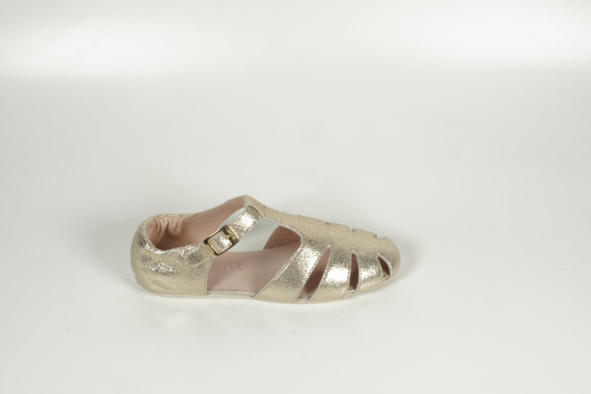 Slip-on shoe gold