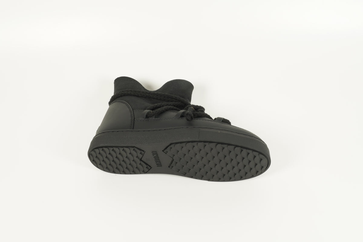 Boot Black