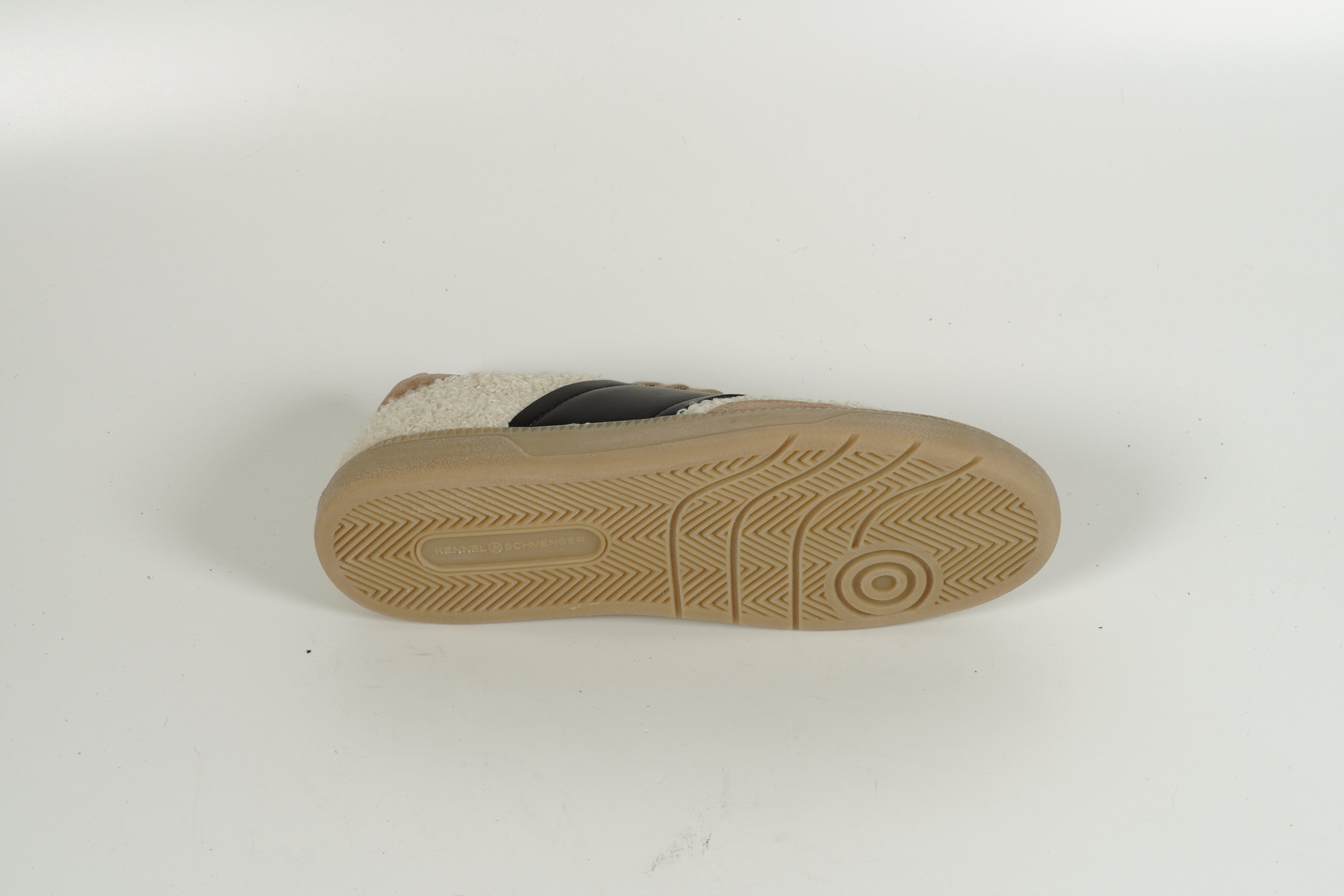 Baskets beiges