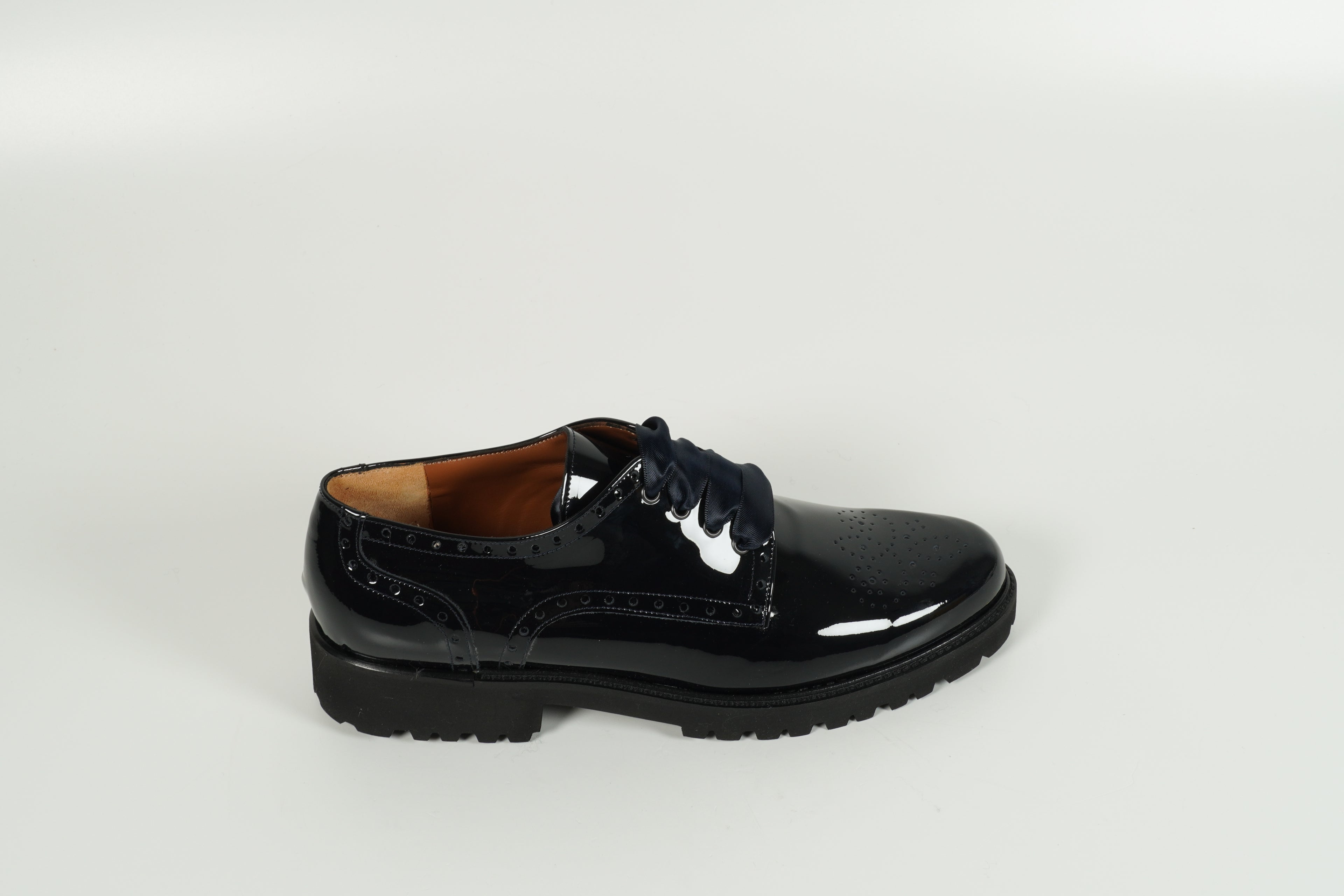 Chaussure à lacets bleue