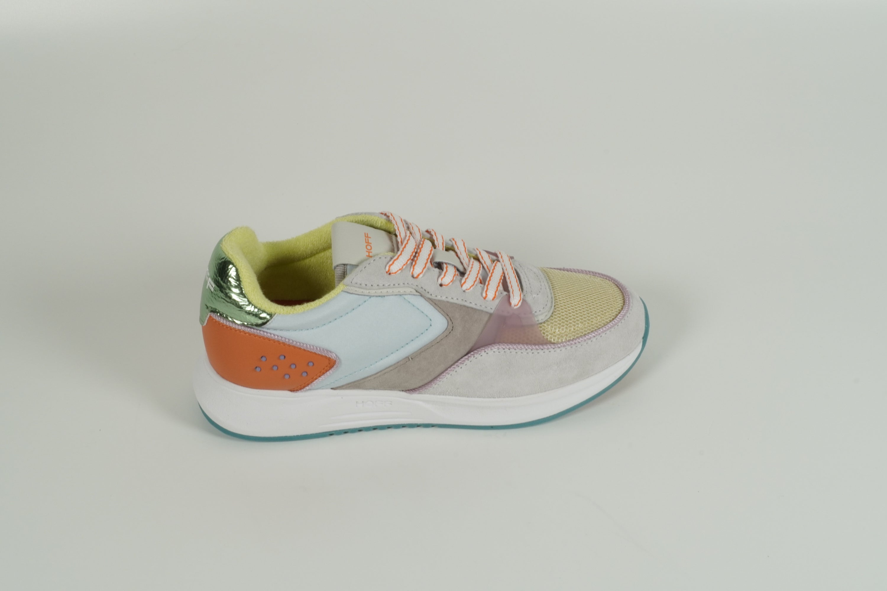 Mélange de couleurs de baskets