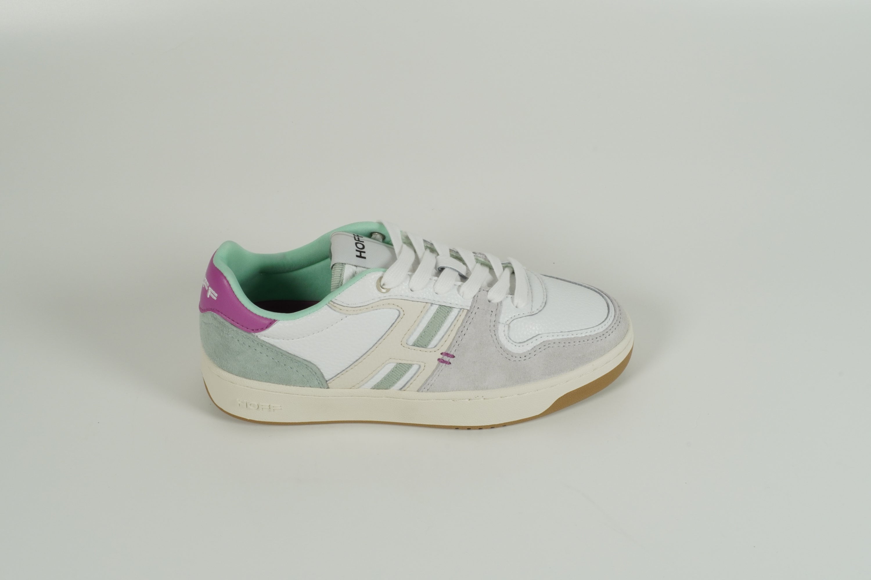 Mélange de couleurs de baskets
