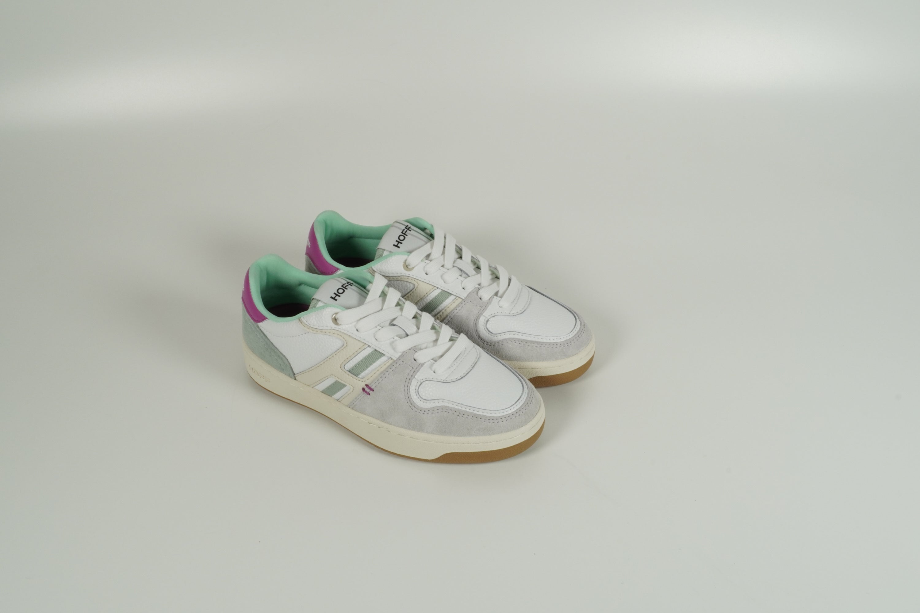 Mélange de couleurs de baskets