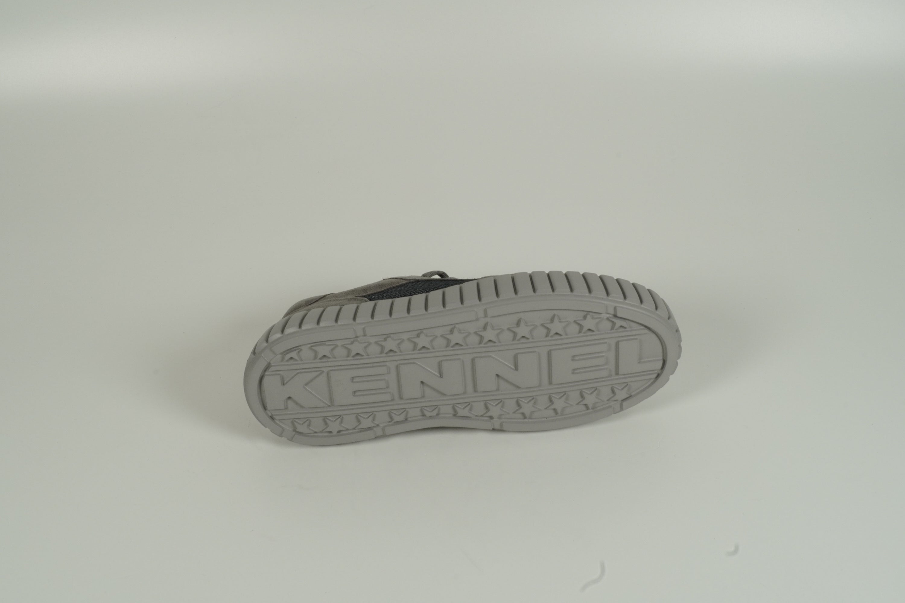 Baskets grises