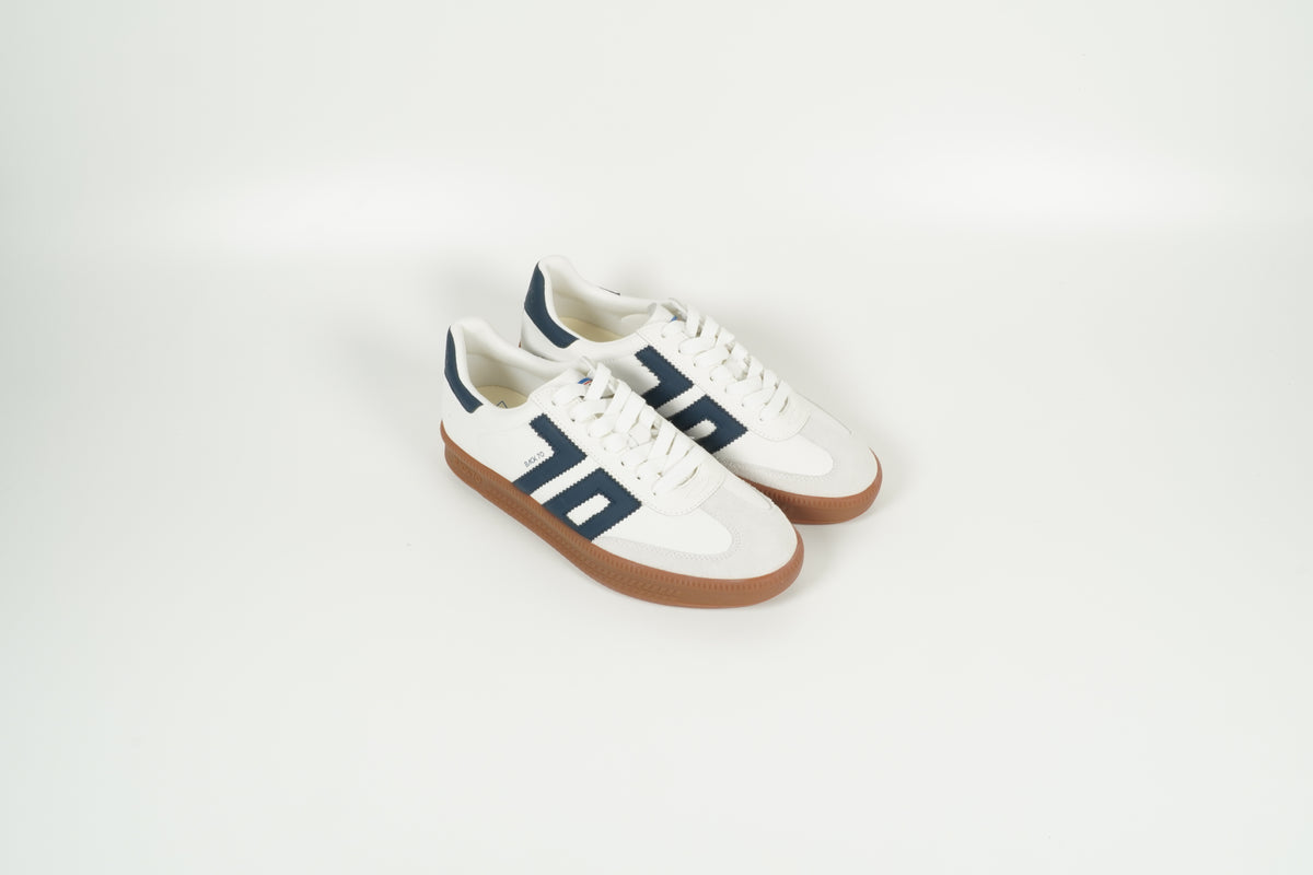 Sneaker White