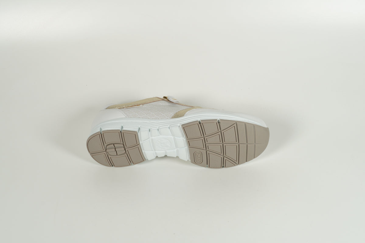 Baskets blanches
