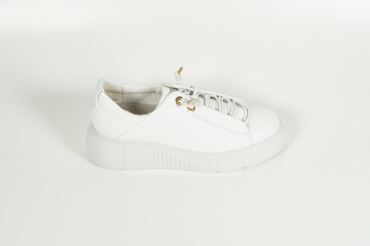 Baskets blanches