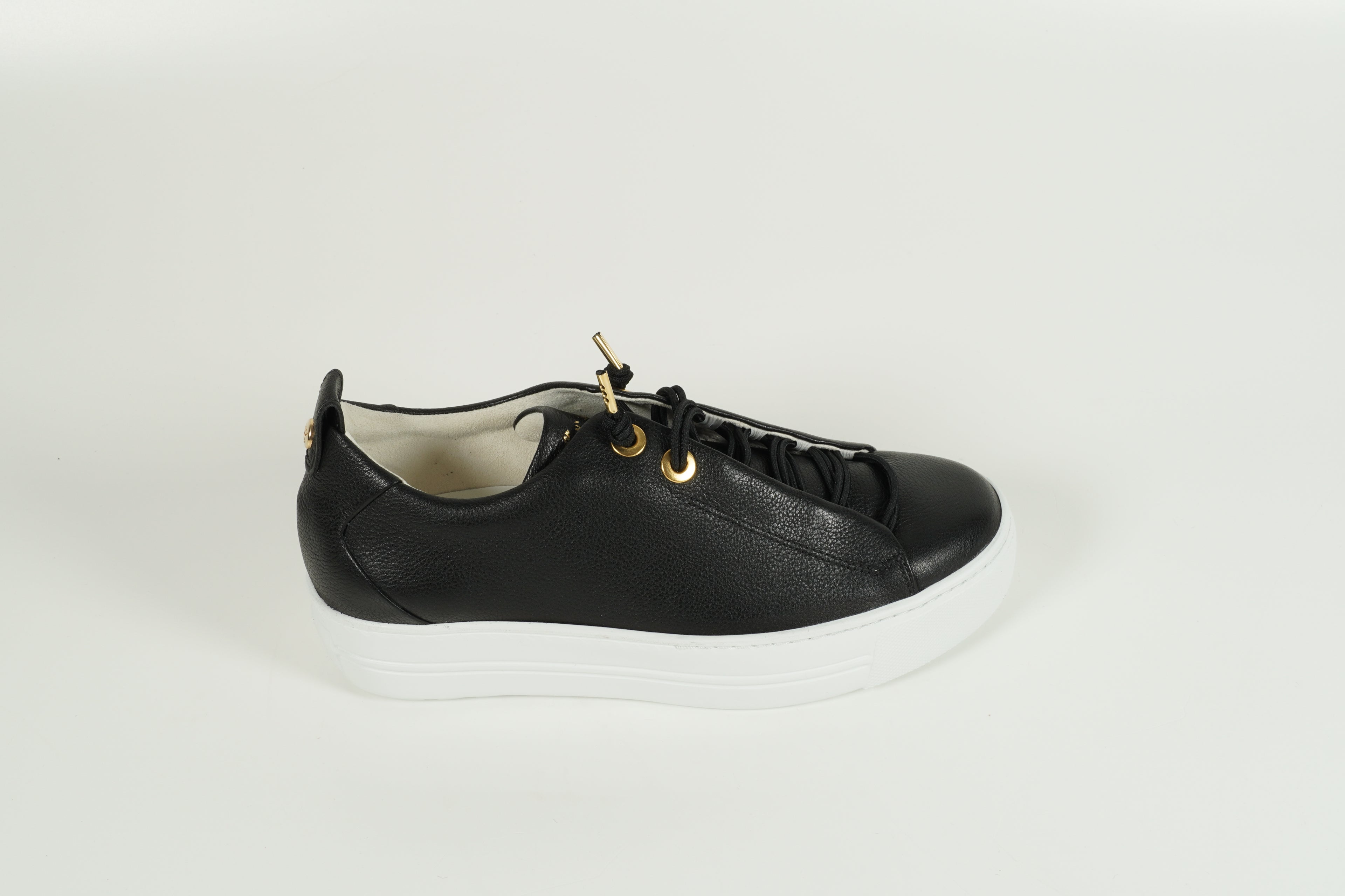 Baskets noires