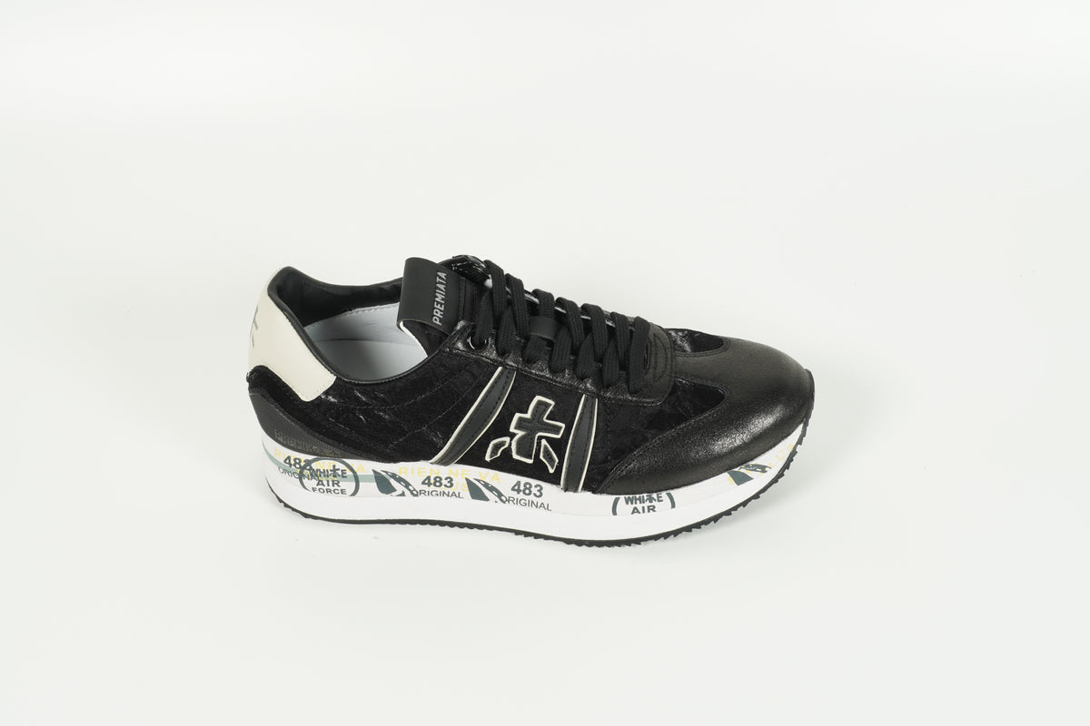 Sneaker Schwarz