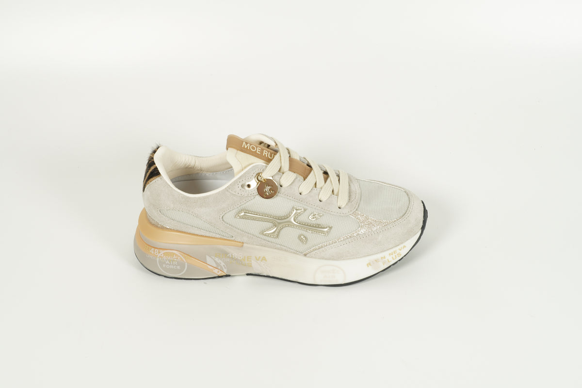 Baskets beiges