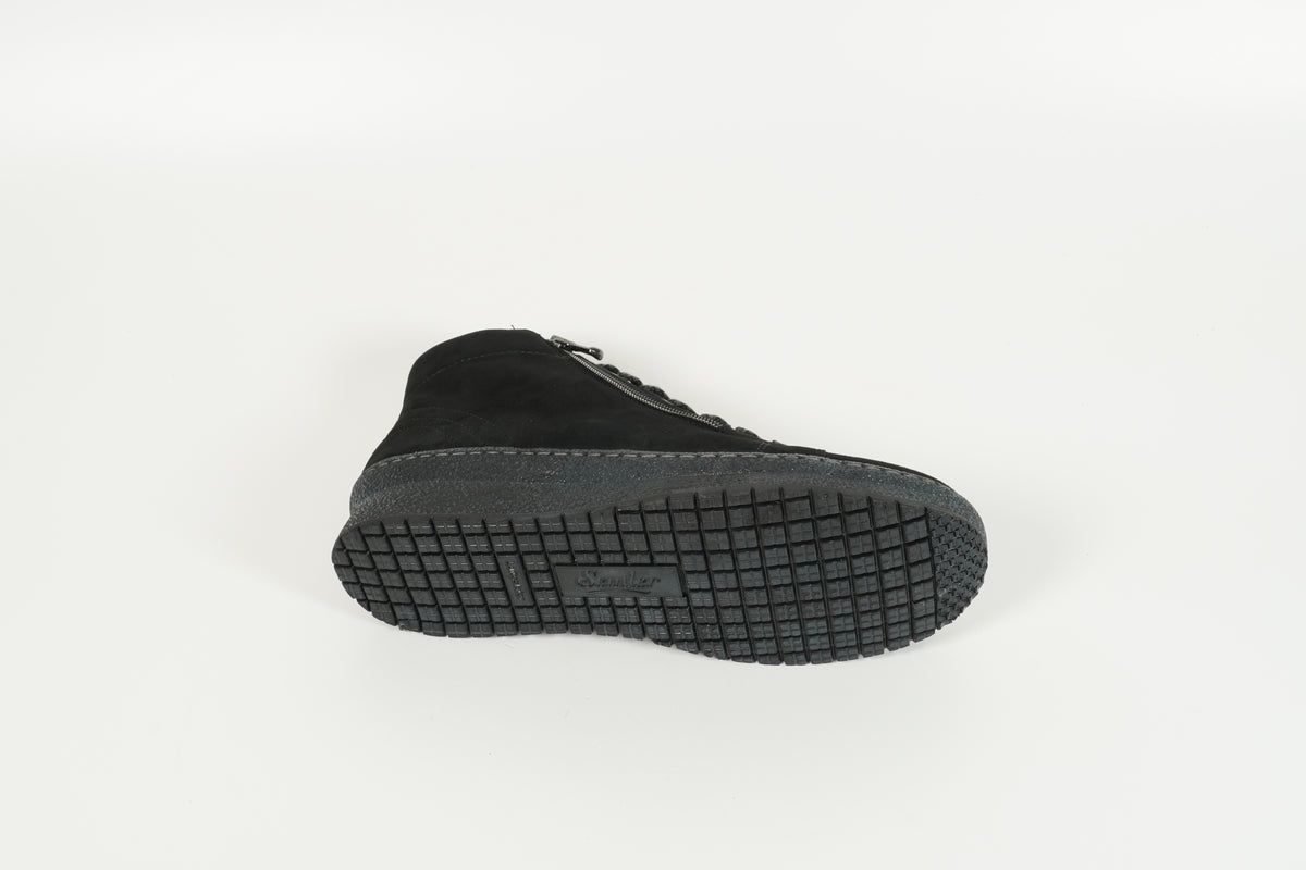 Schnürschuh Schwarz