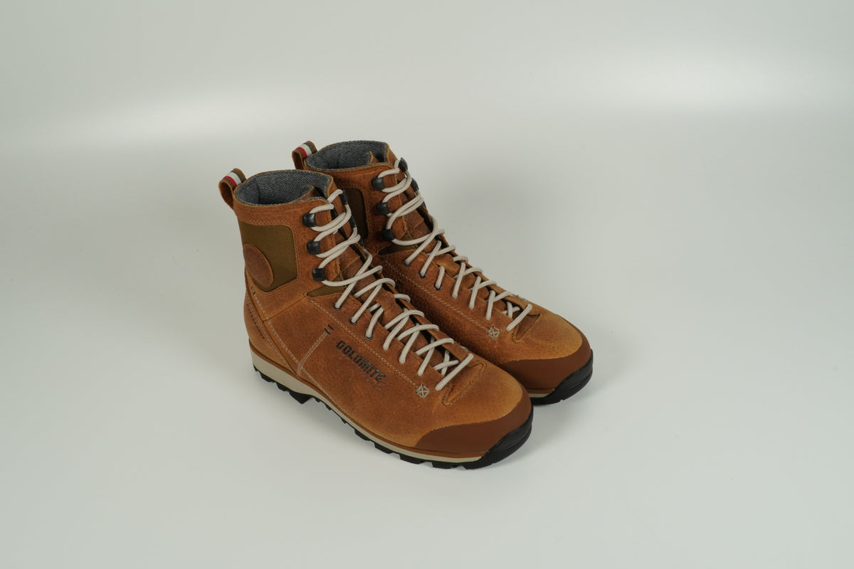 Schnürschuh Braun