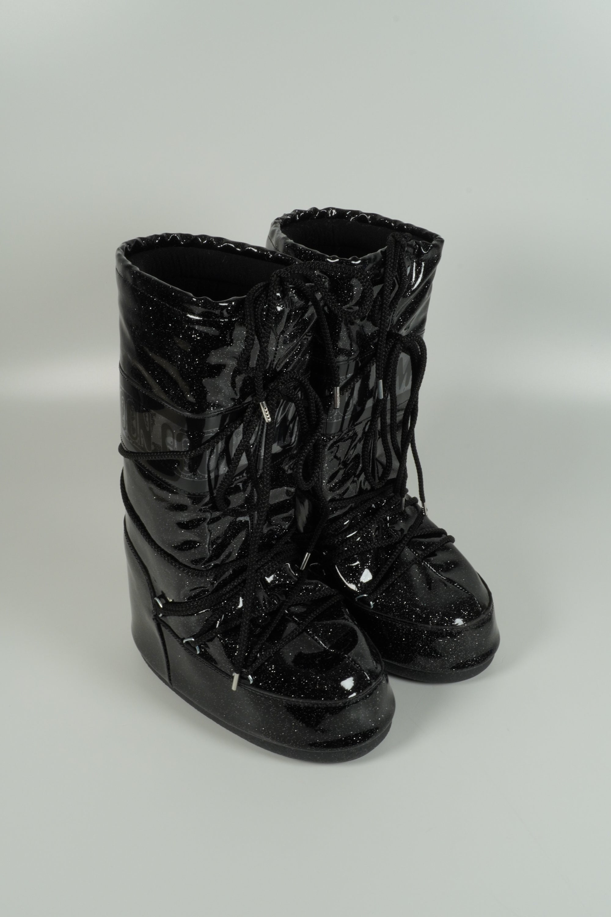 Boot Schwarz