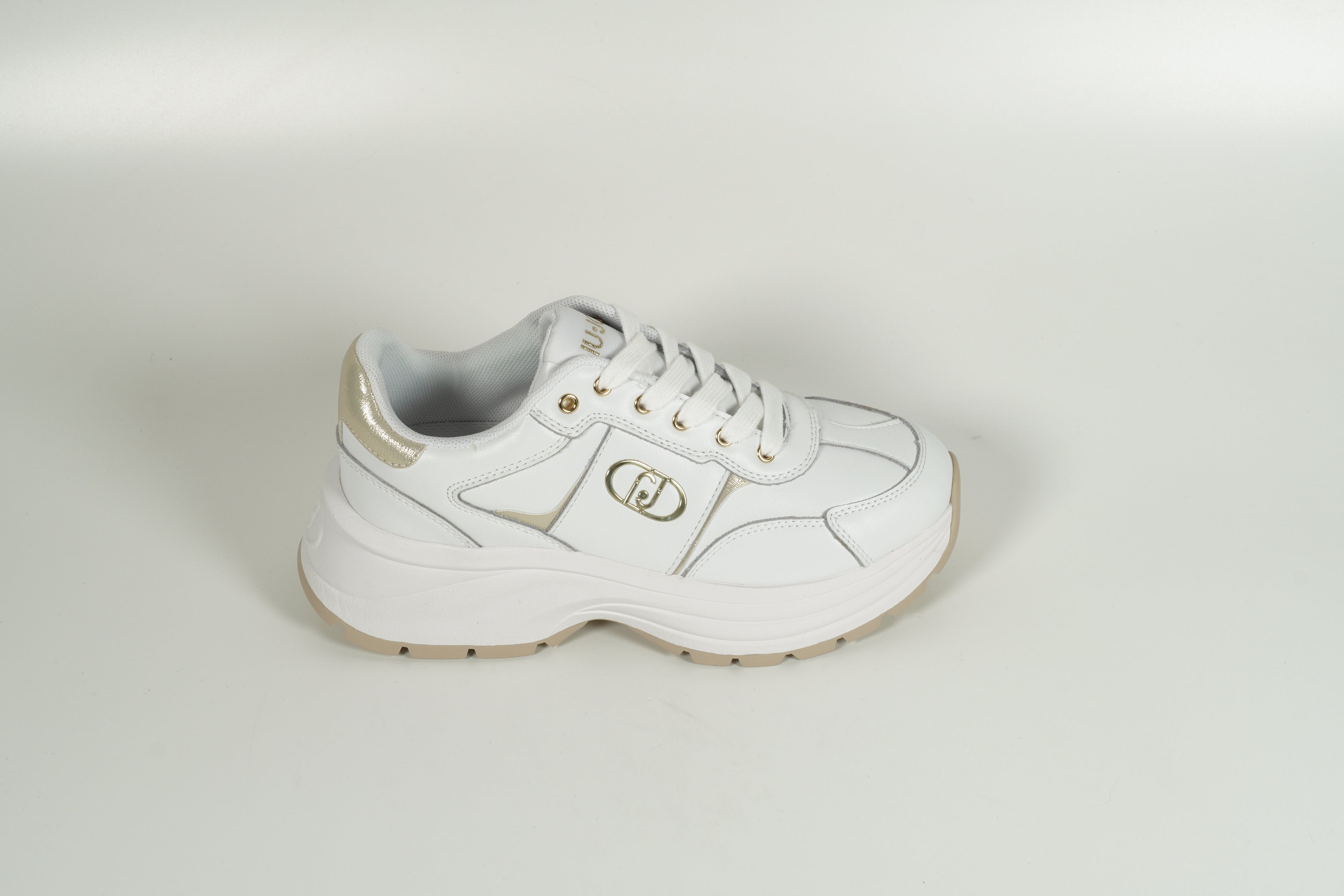 Baskets blanches