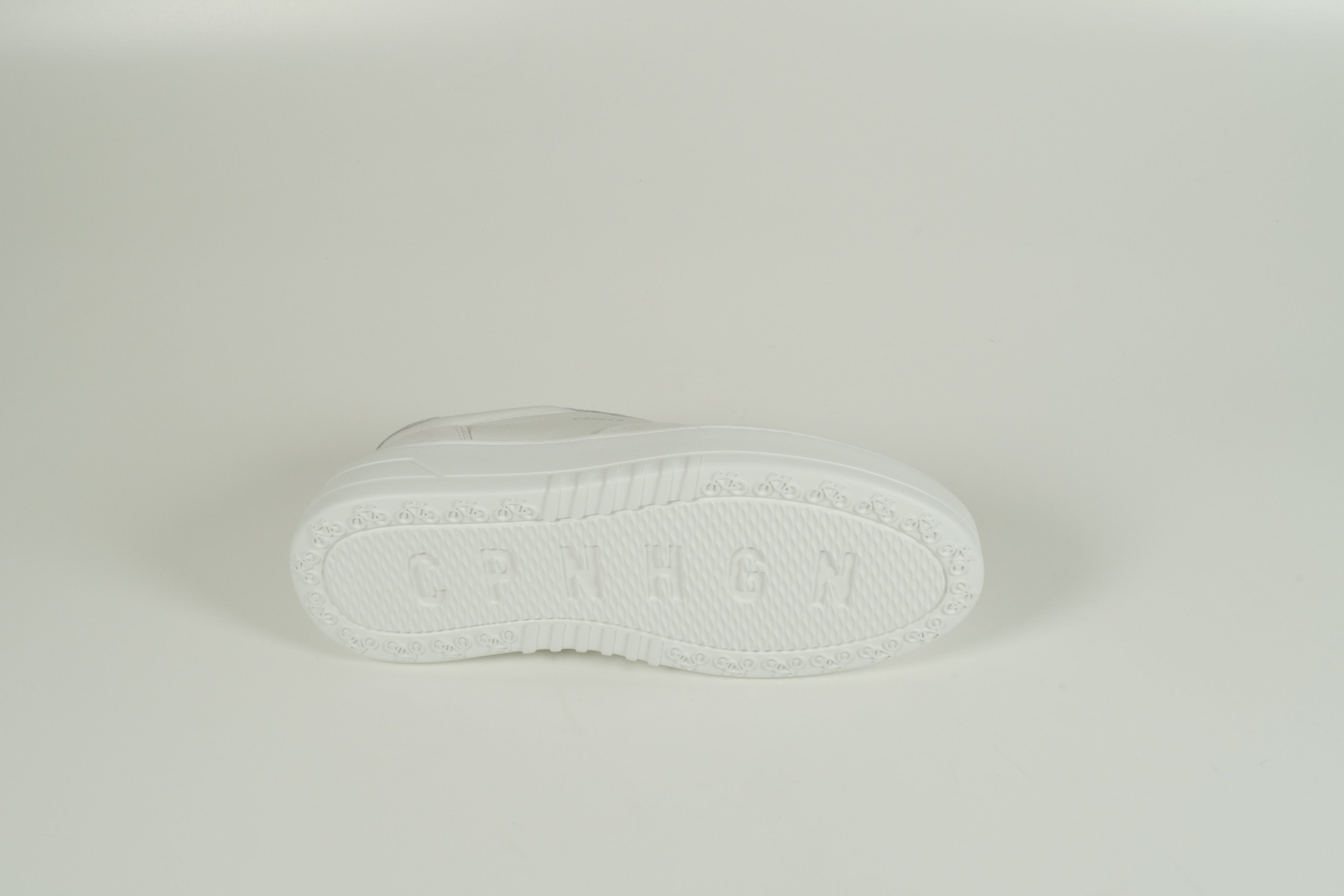 Sneaker White