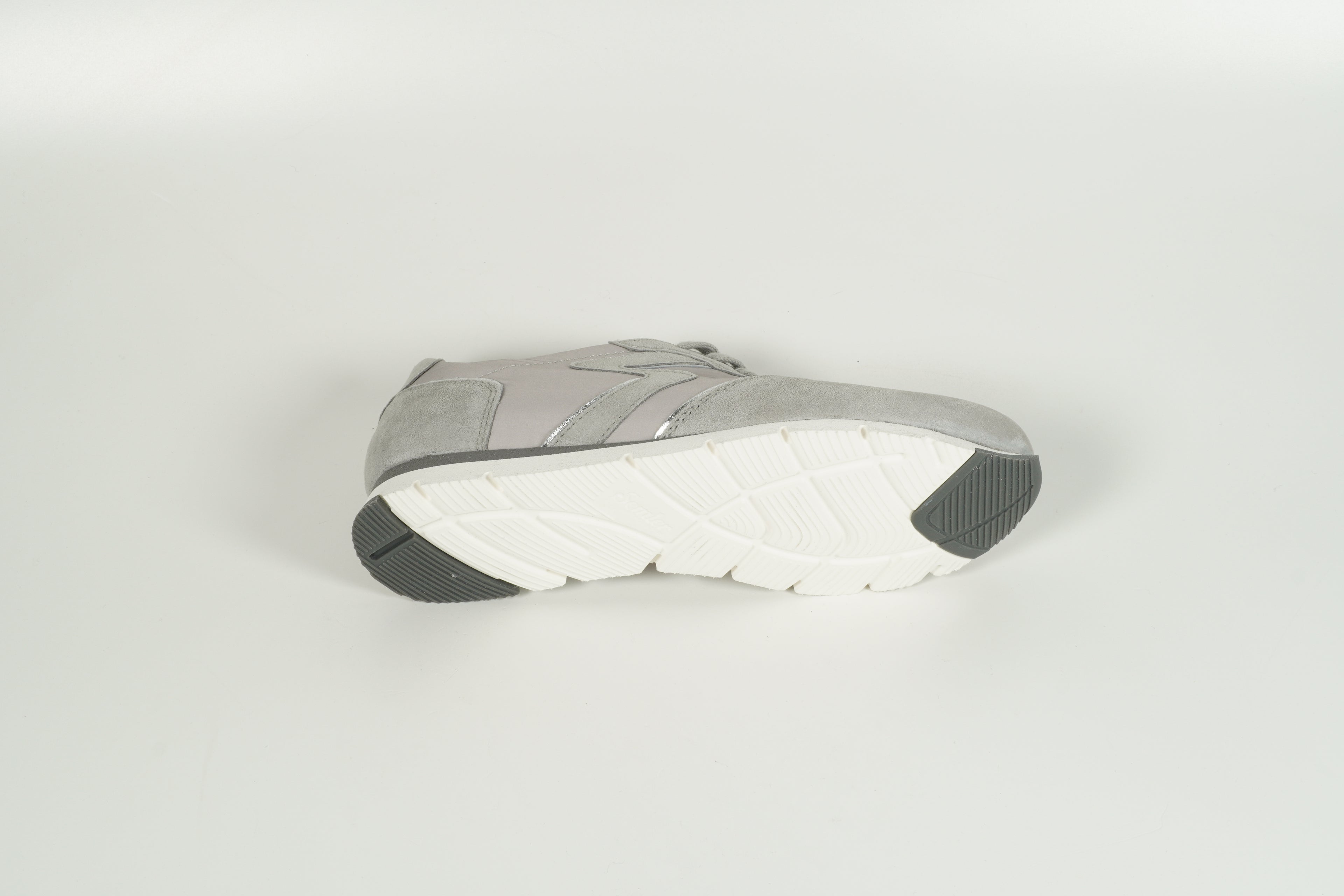 Sneaker Grau