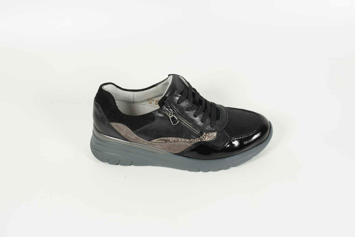 Sneaker Schwarz