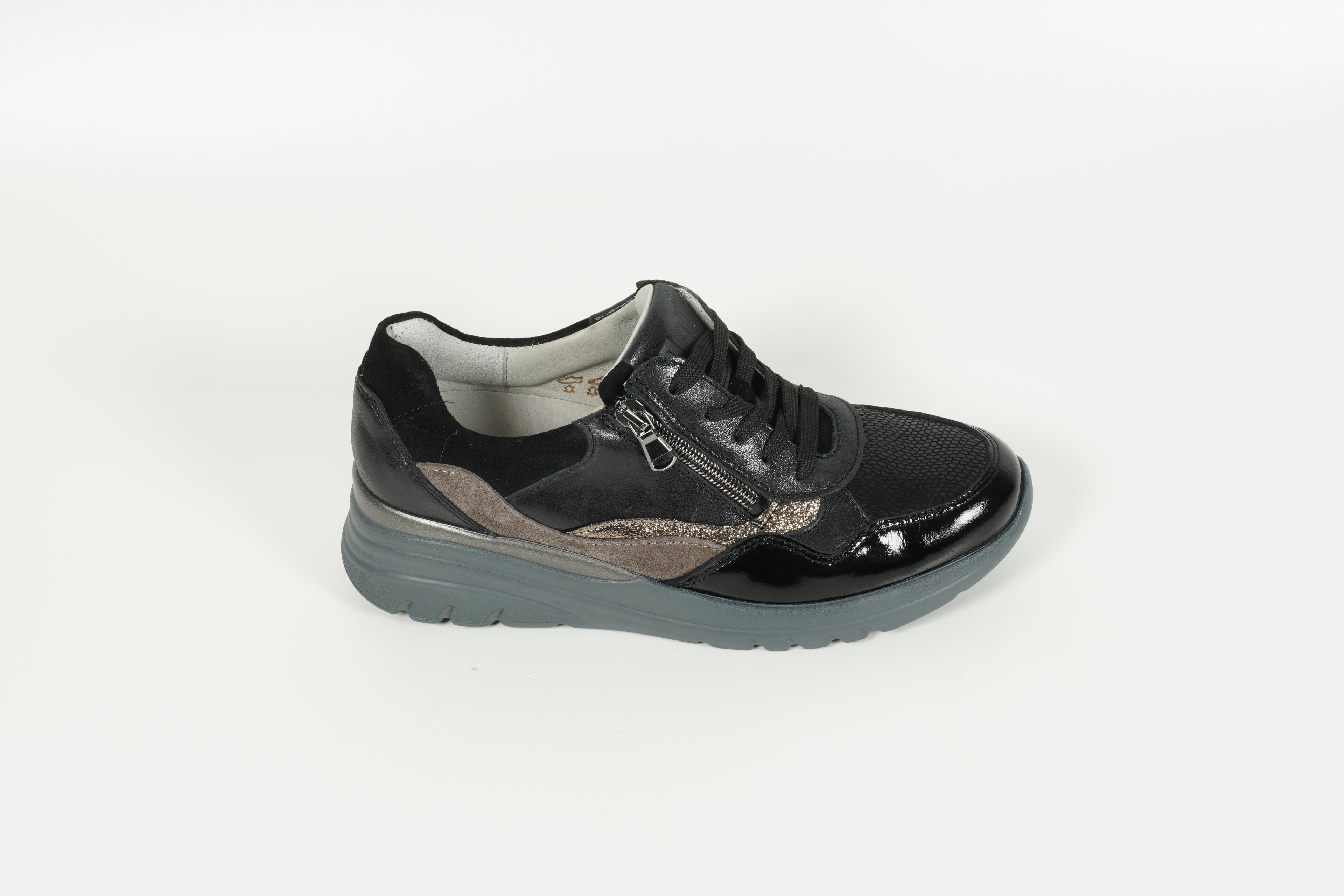 Sneaker Schwarz