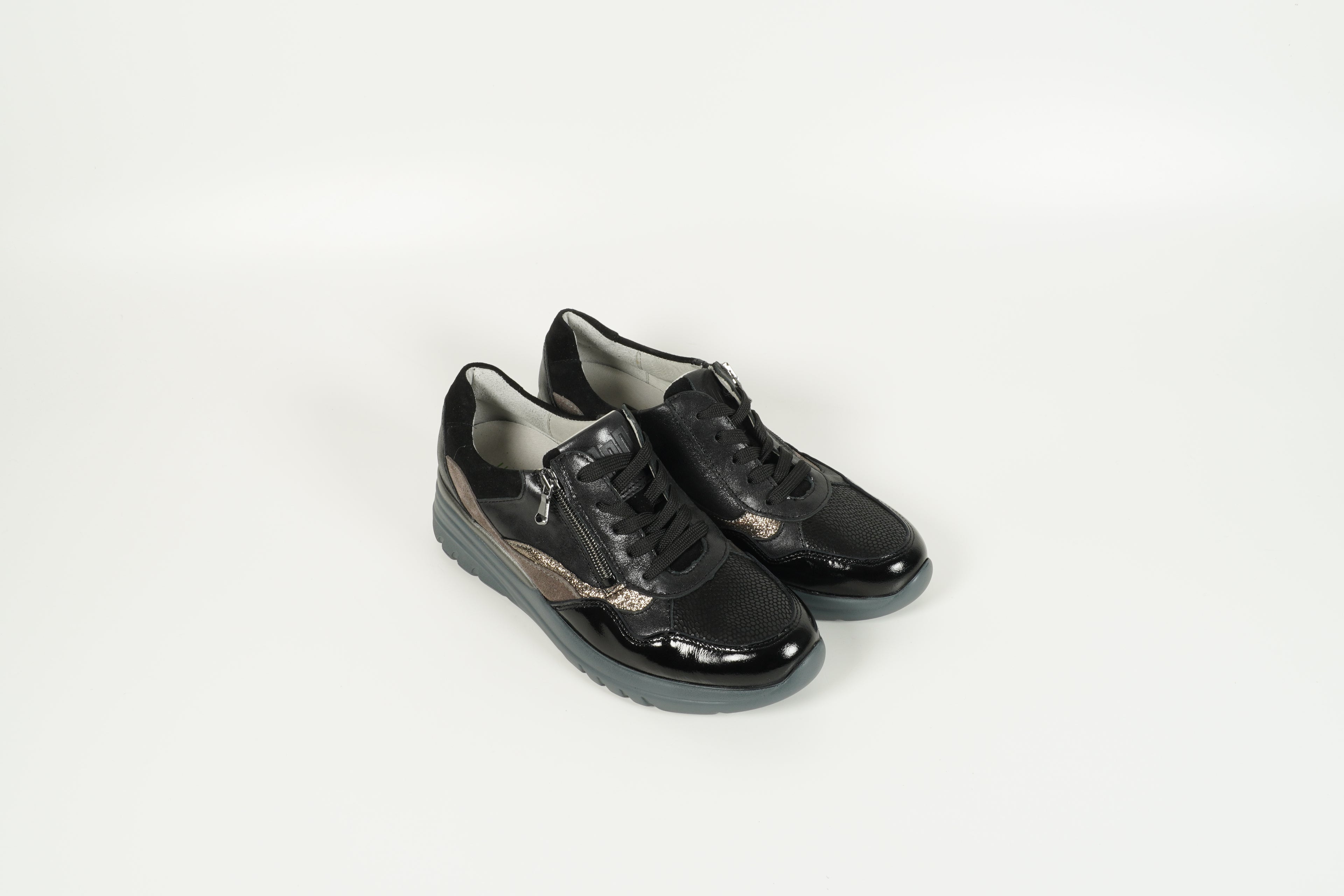 Sneaker Schwarz