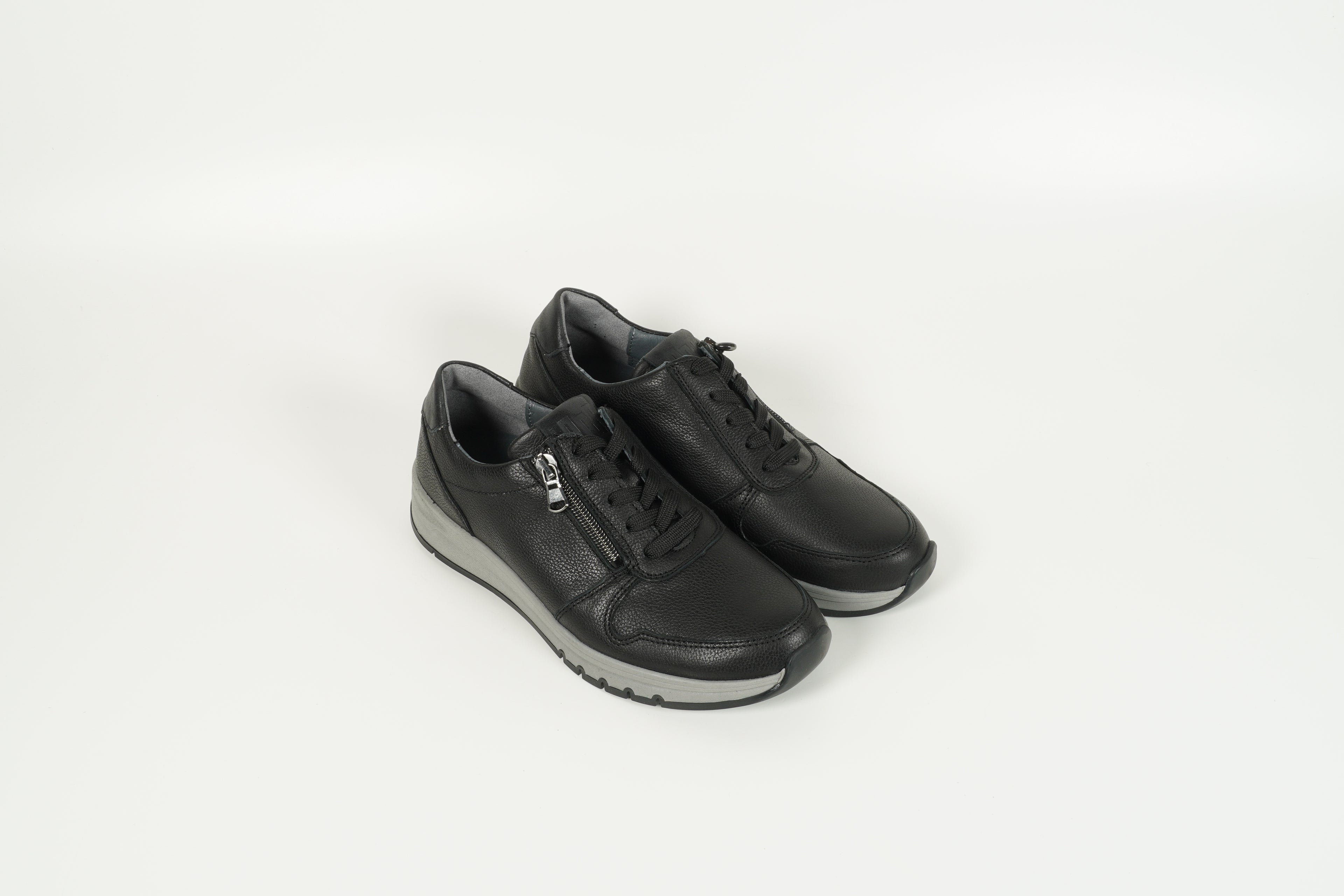 Sneaker Schwarz