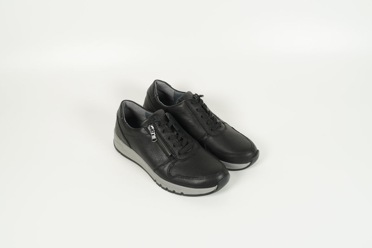 Sneaker Schwarz