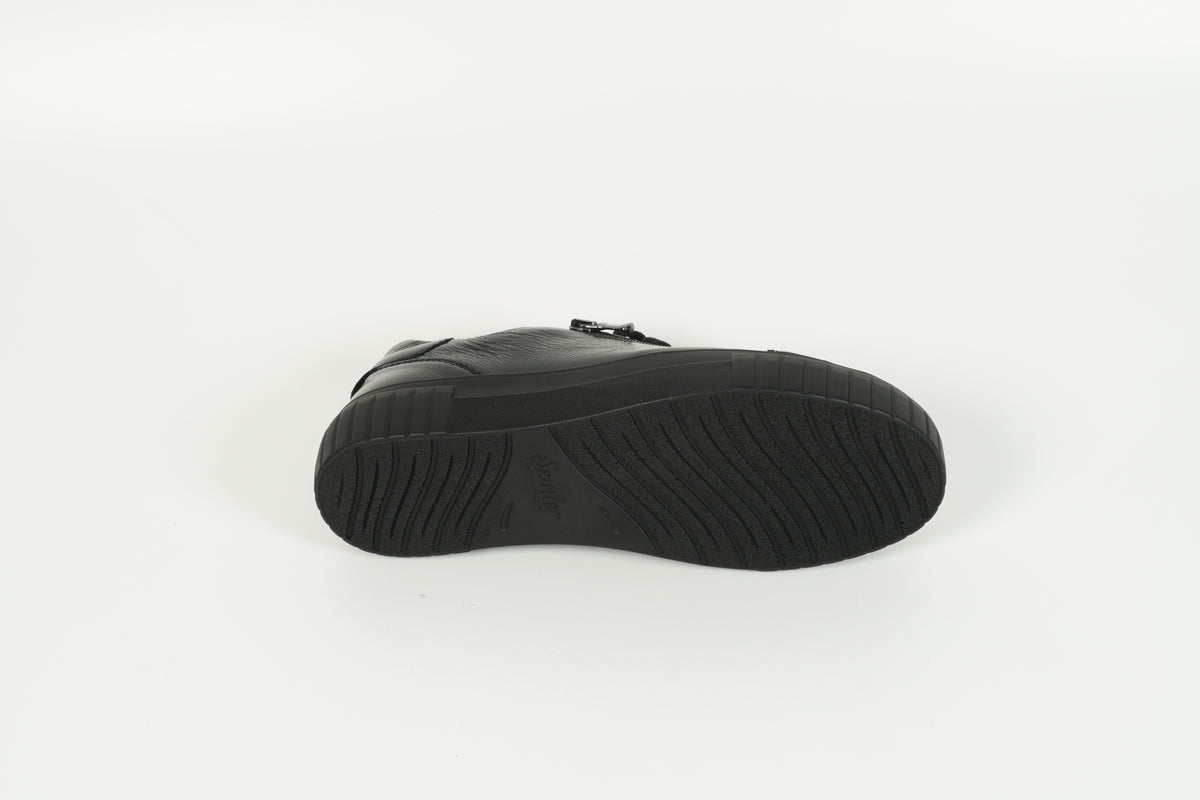 Sneaker Schwarz