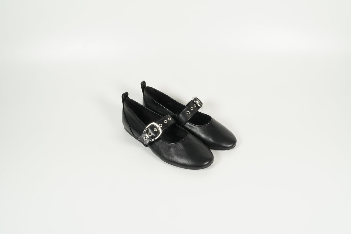 Ballerina Black
