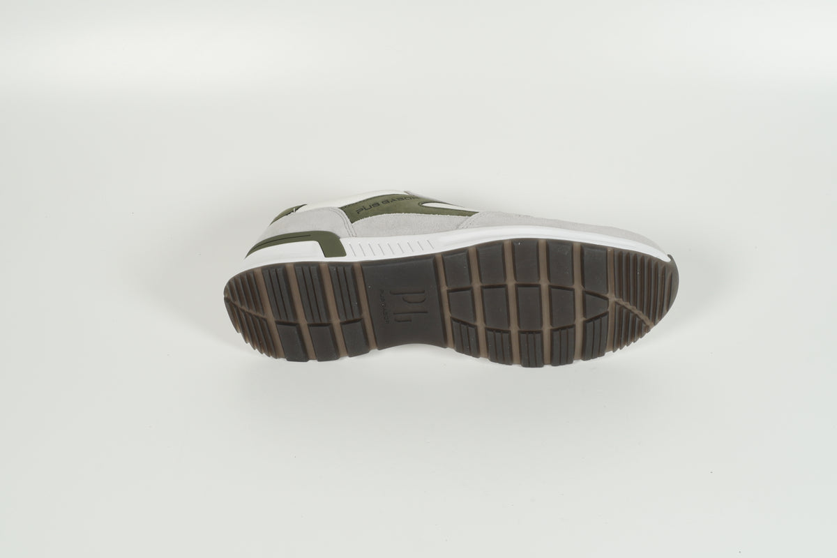 Baskets grises