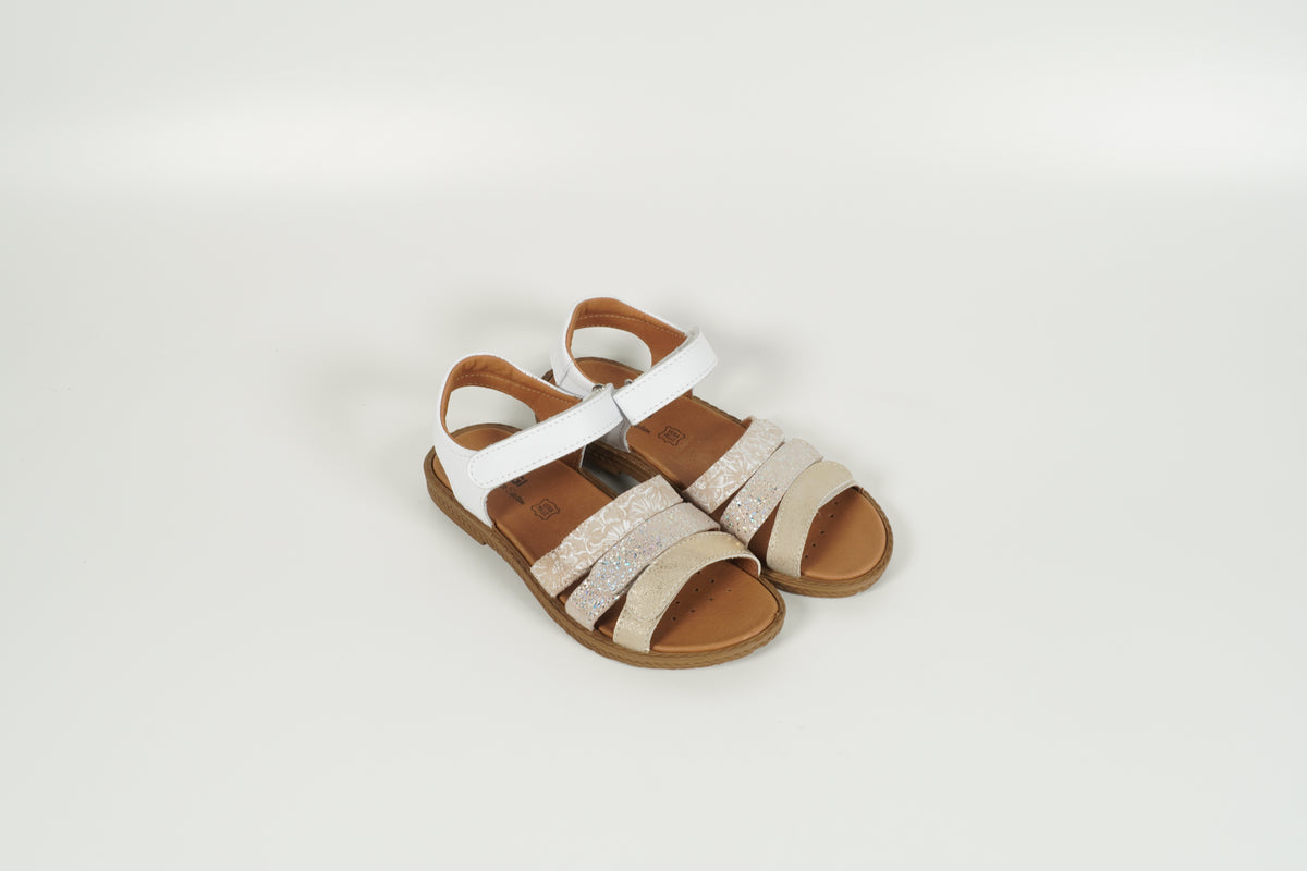 Sandales blanches pour enfants