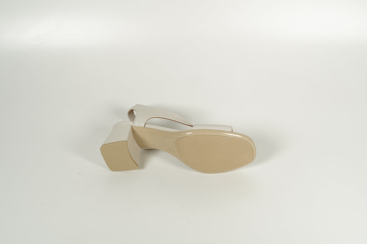Sandal White