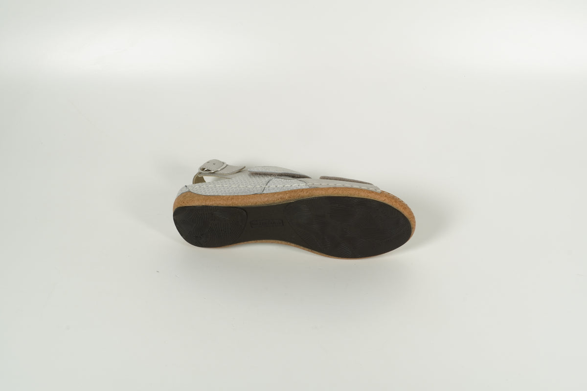 Sandal Grey