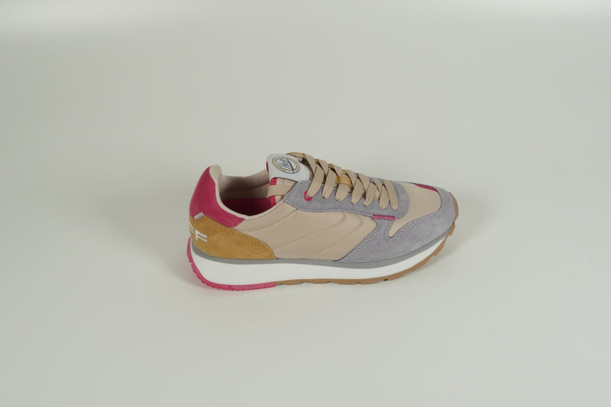 Beige Sneakers