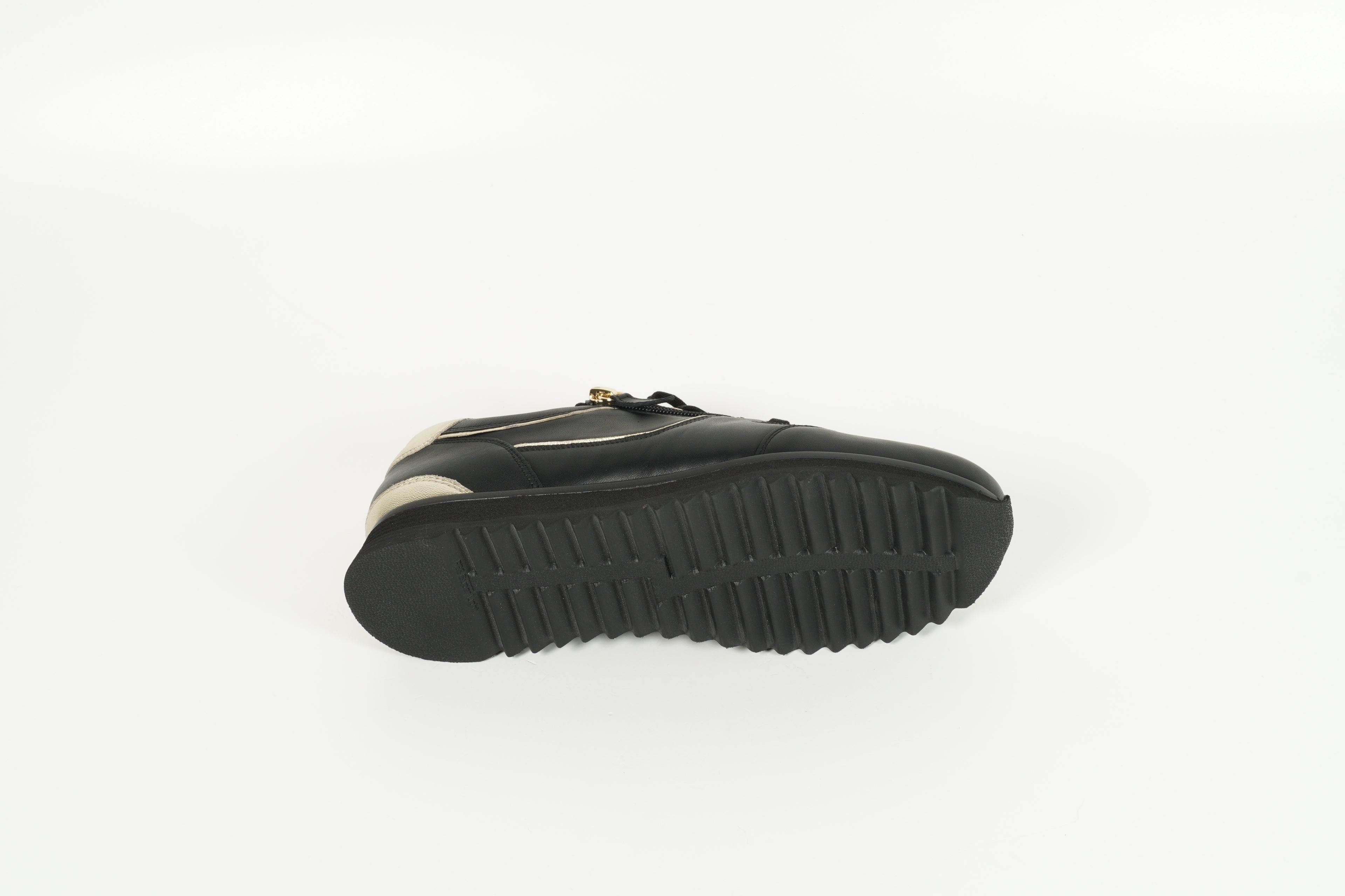Sneaker Schwarz