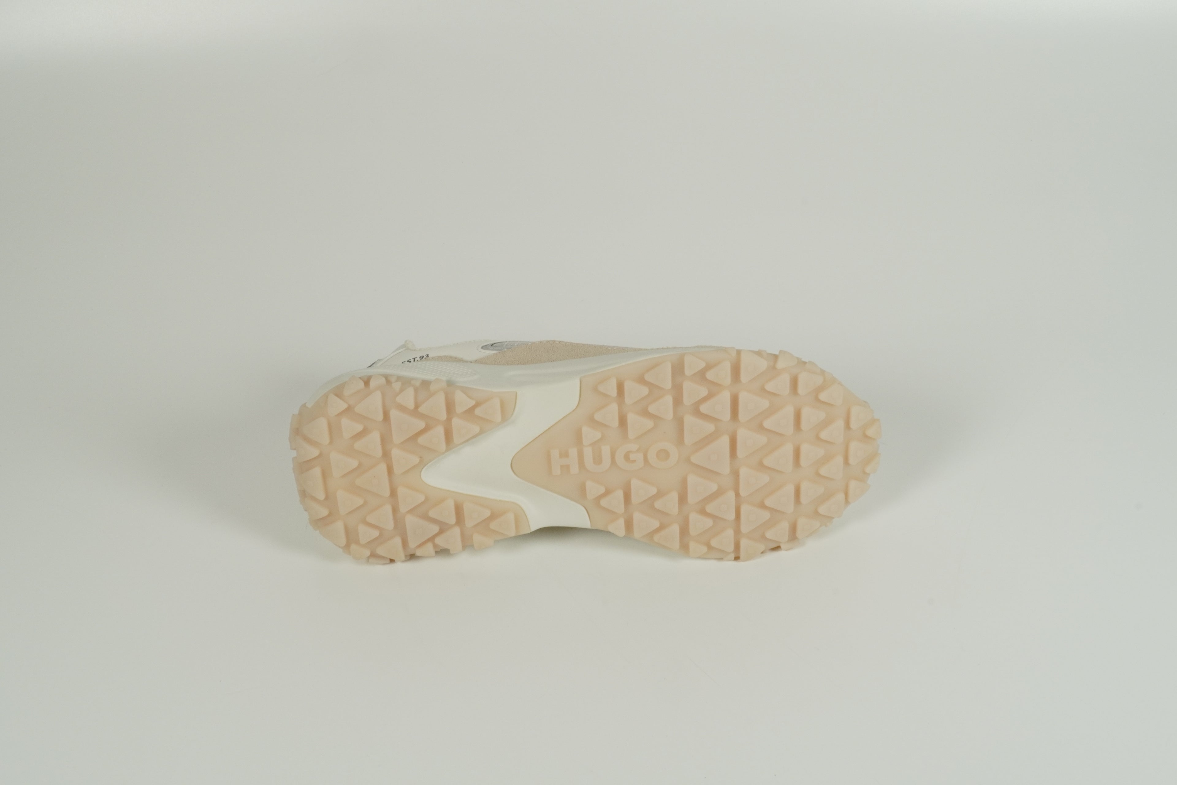 Baskets beiges
