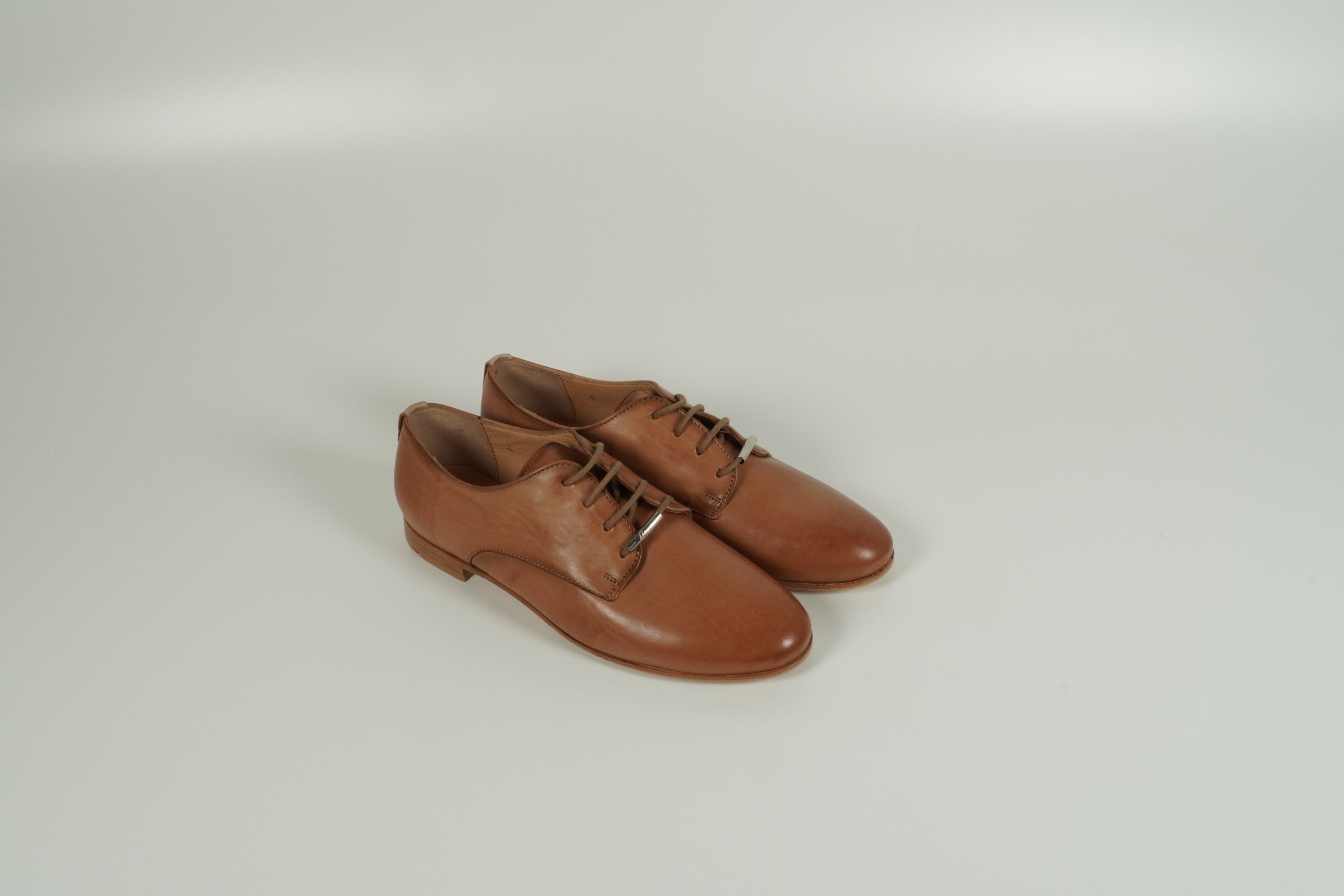 Chaussure à lacets marron