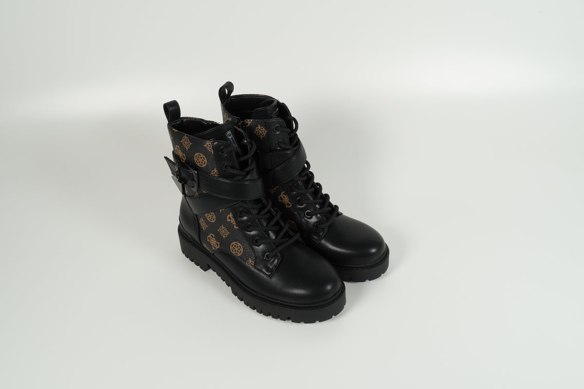 Boot Black