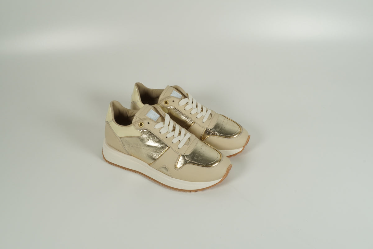 Baskets beiges