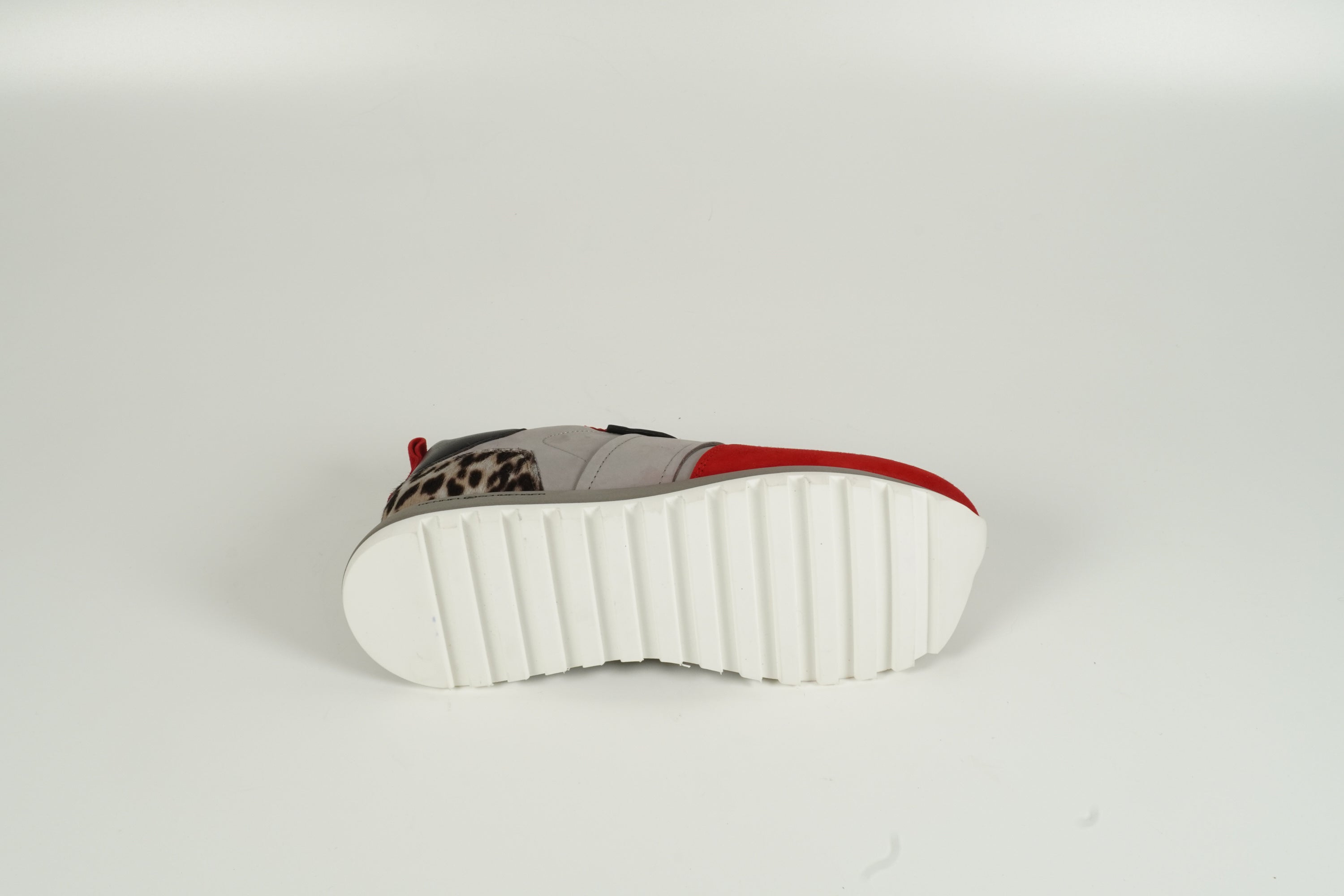 Baskets grises