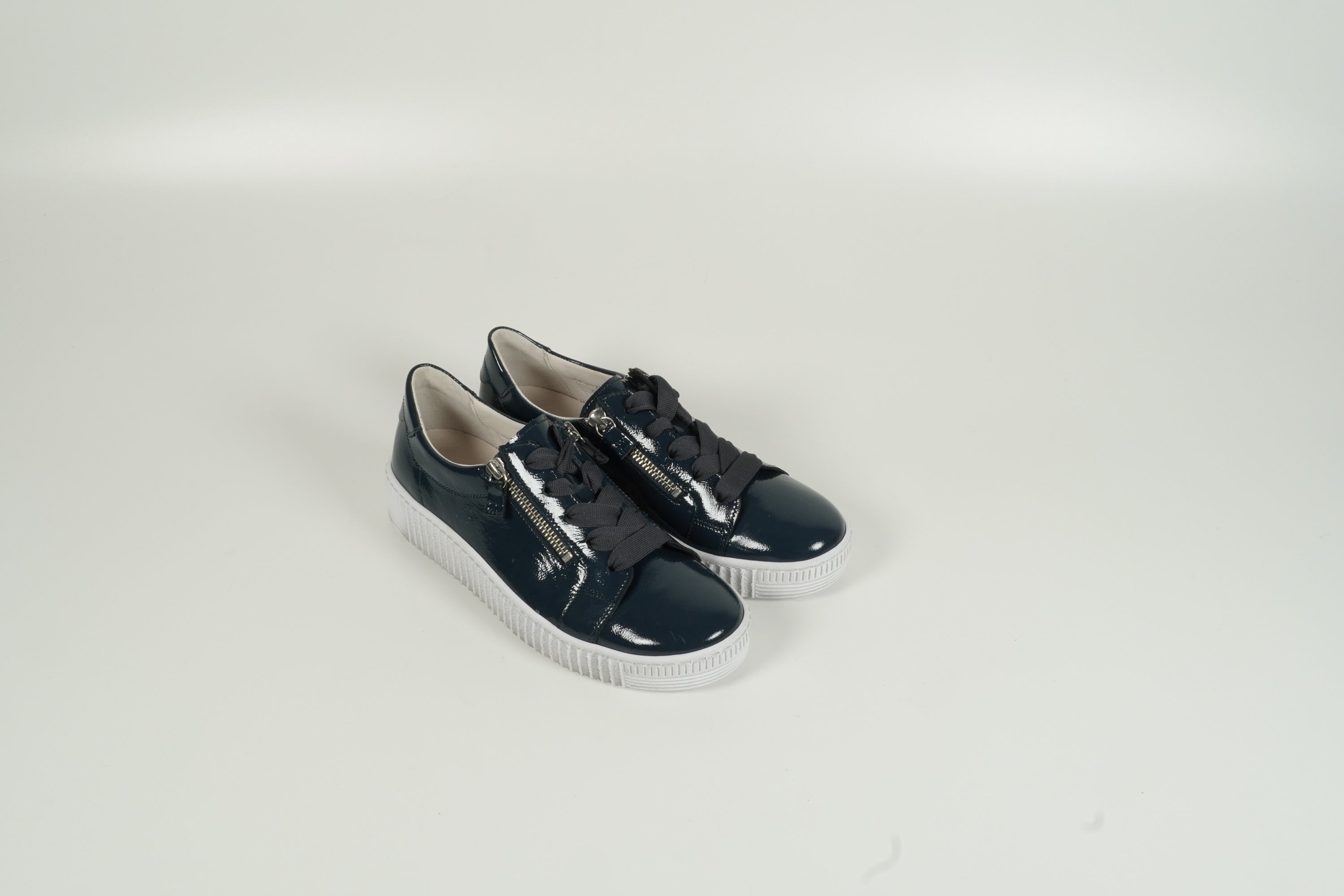 Sneaker Blau