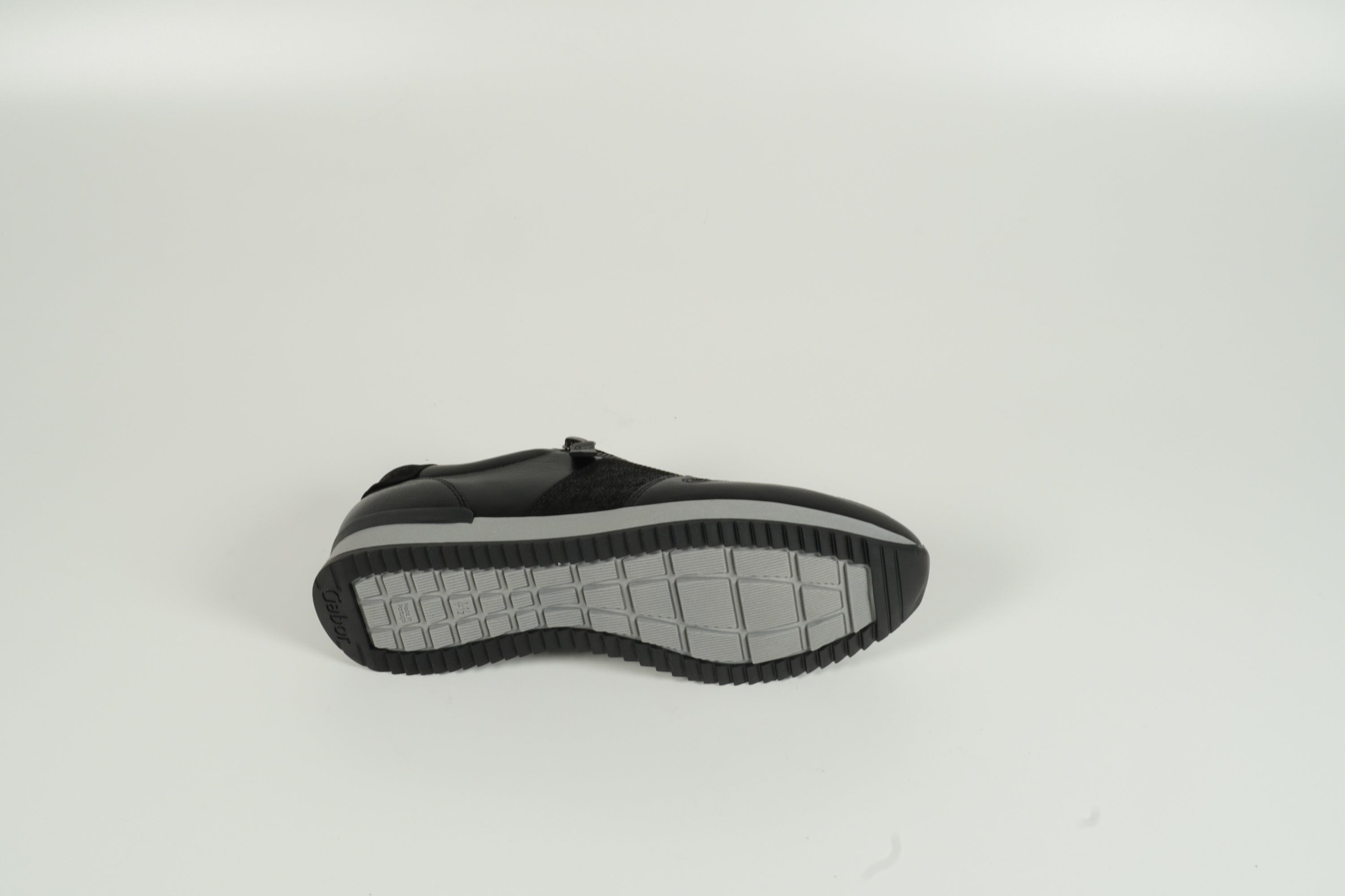 Sneaker Schwarz