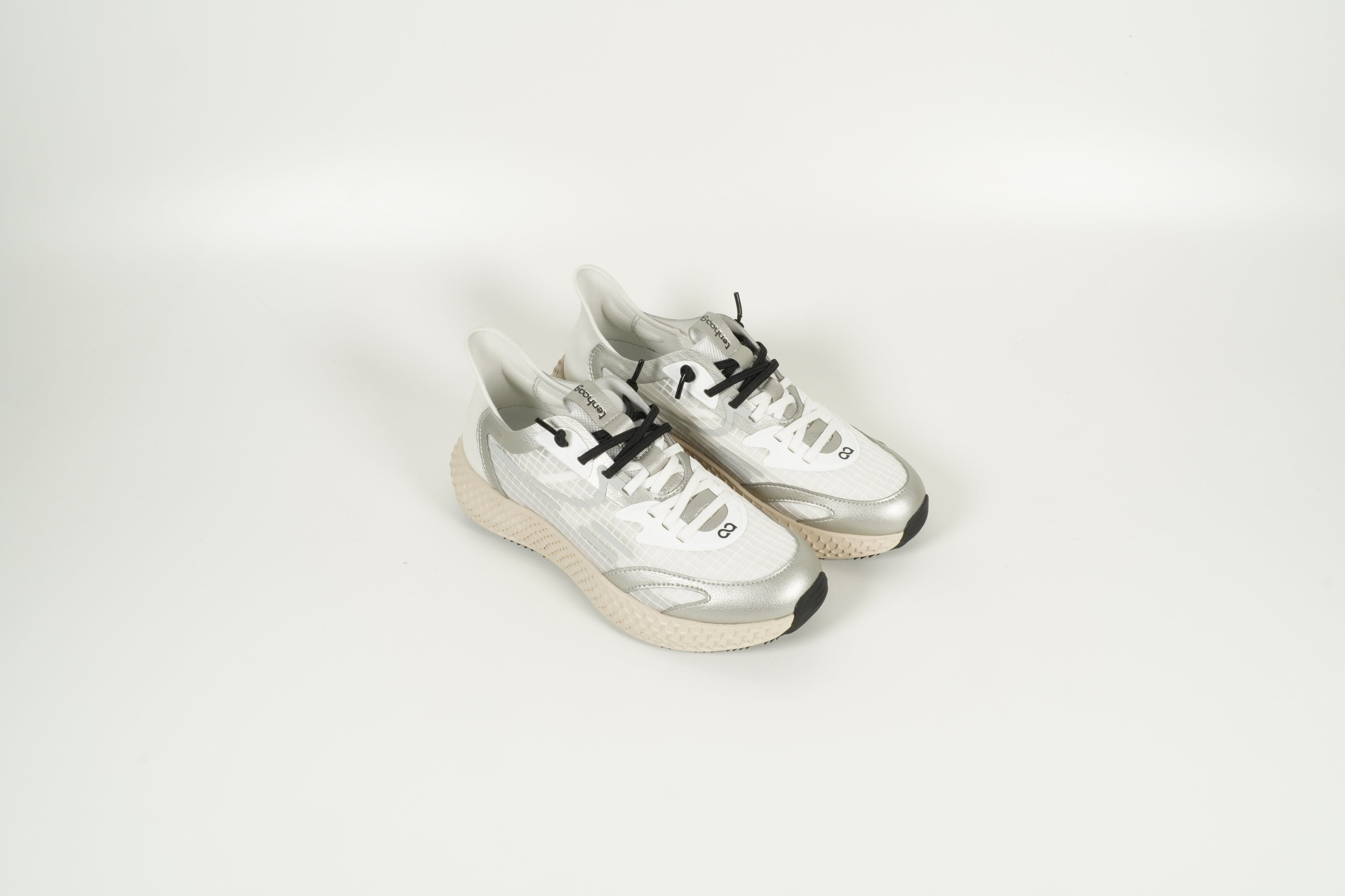 Sneaker Silber