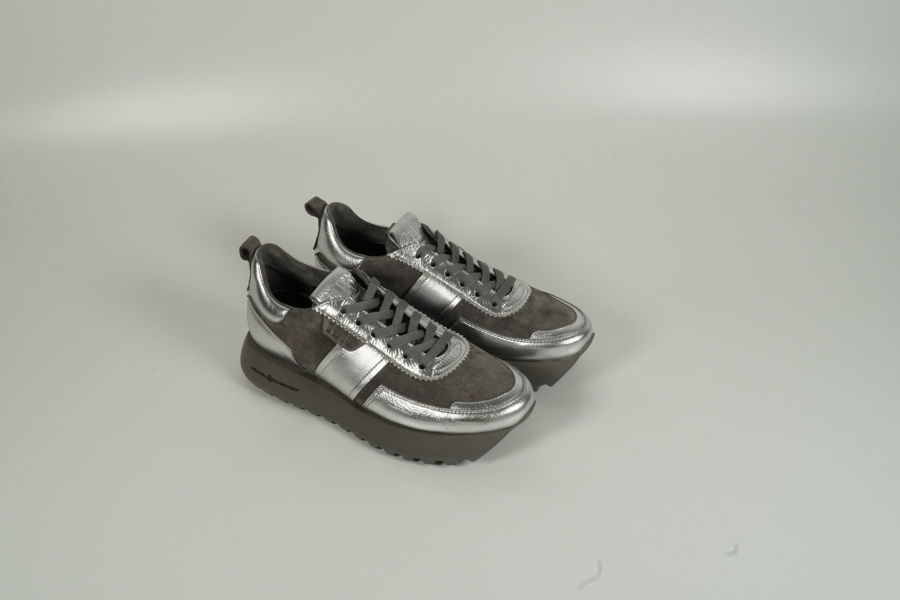 Sneaker Gray