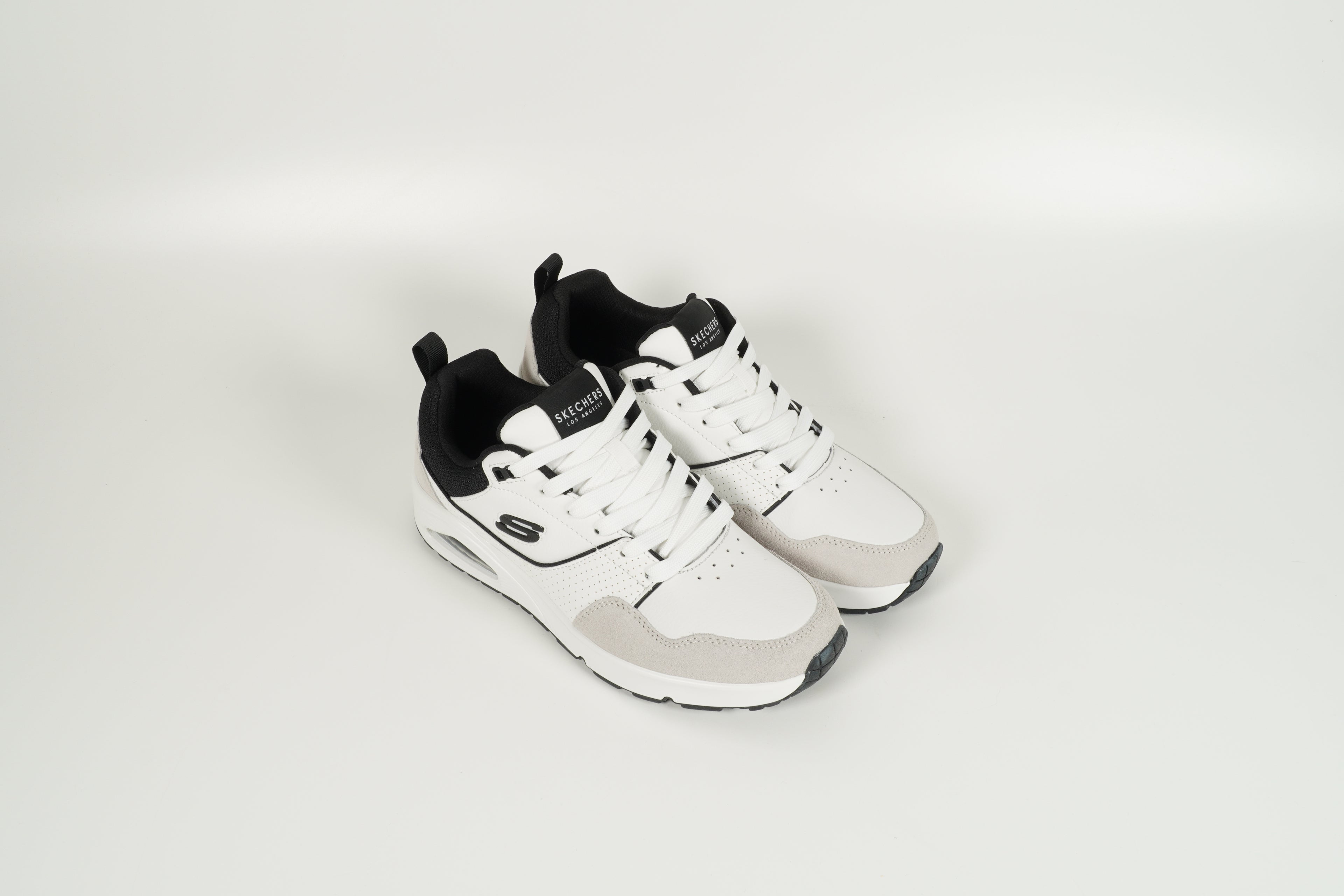 Sneaker White