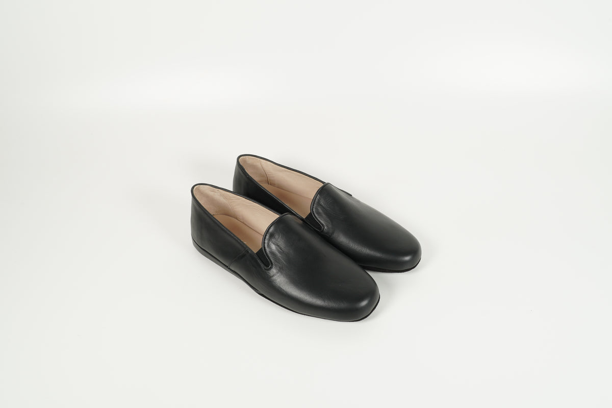 Black slippers