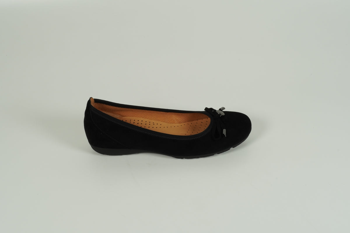 Ballerina Schwarz