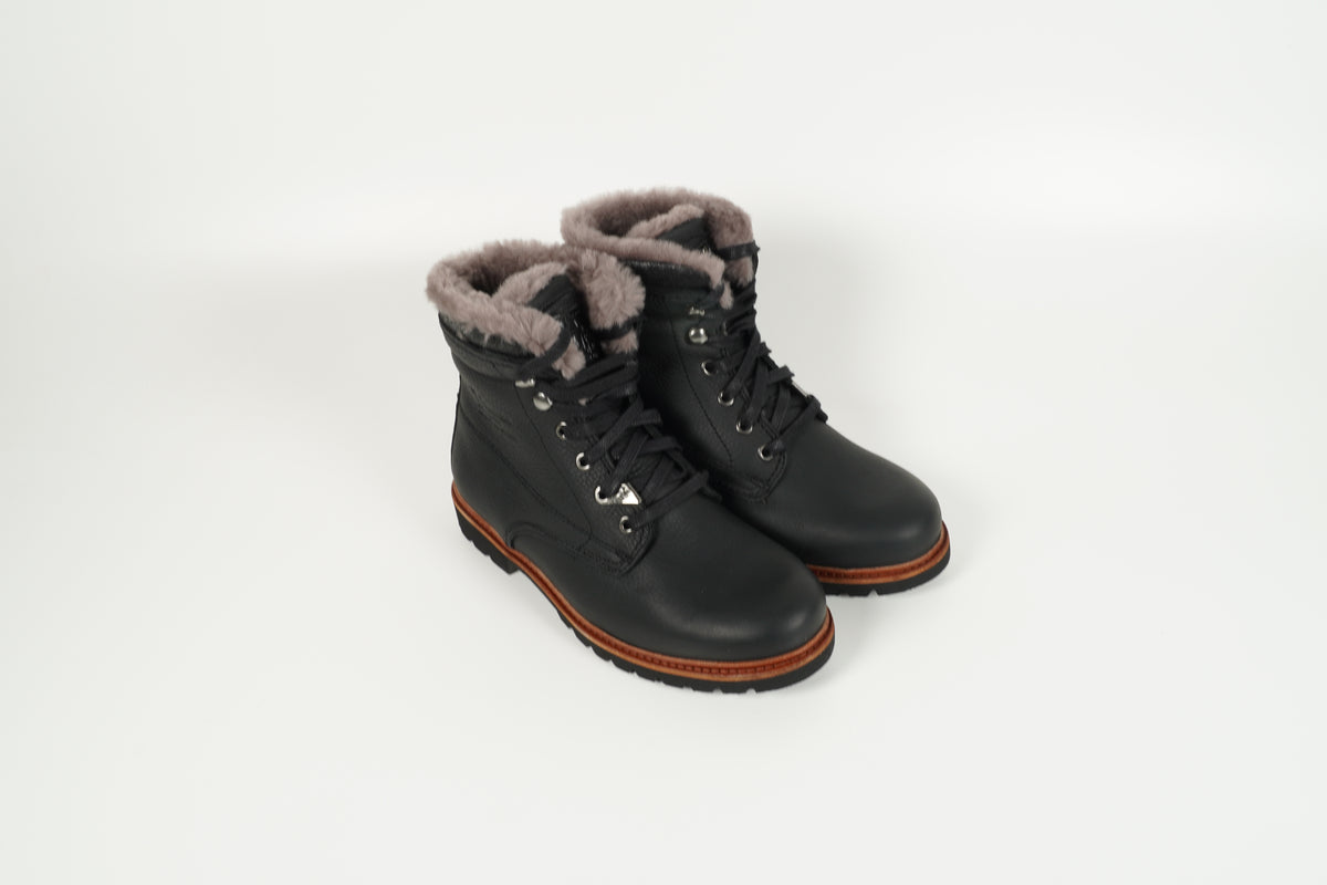 Boot Schwarz