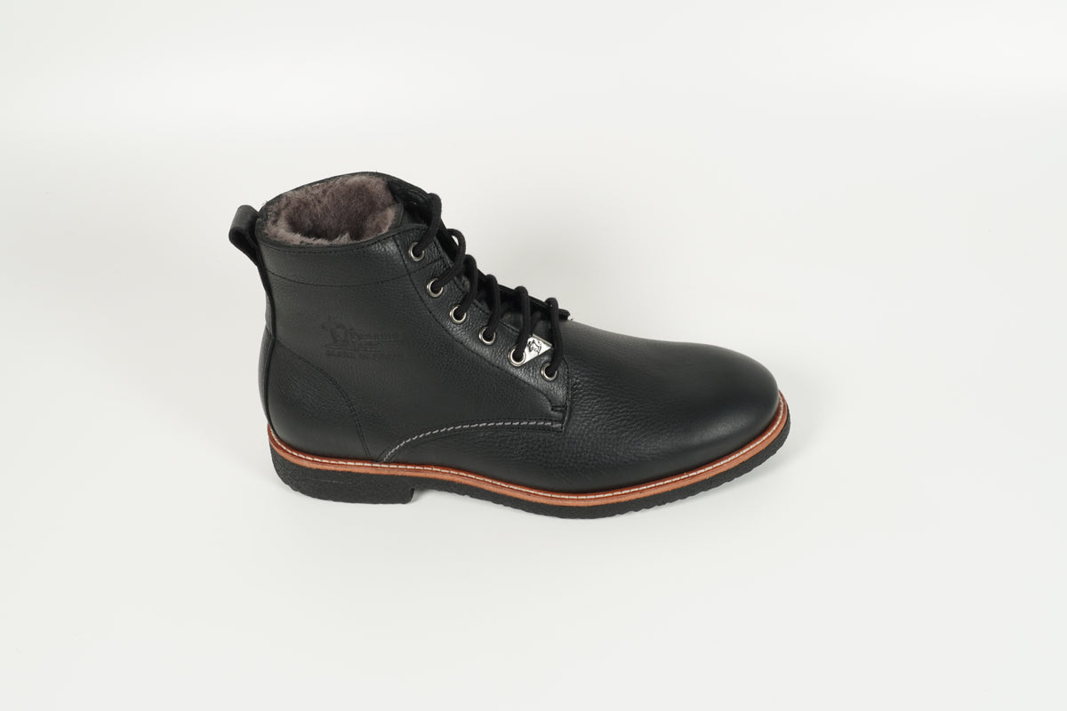 Boot Black