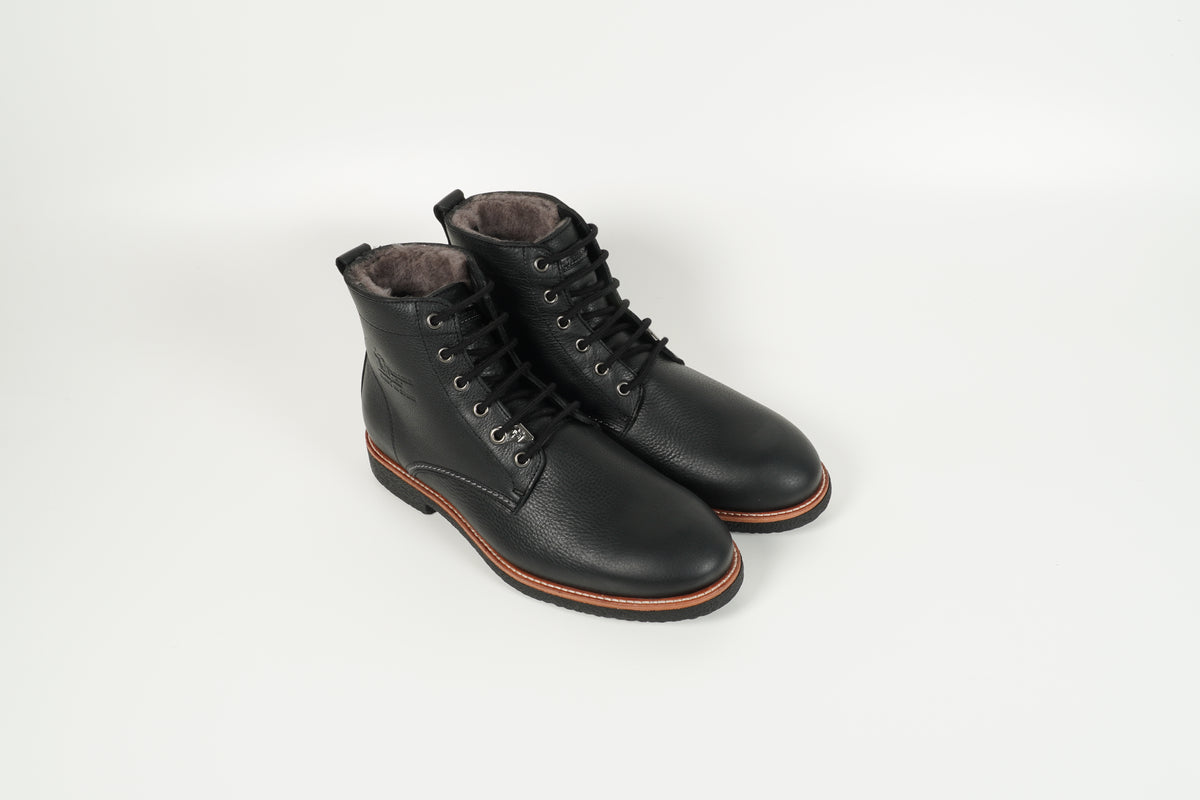 Boot Black