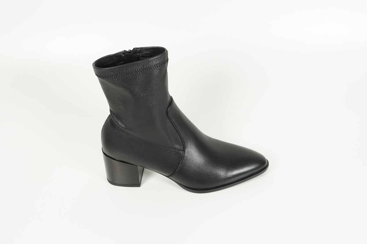 Stiefelette Schwarz